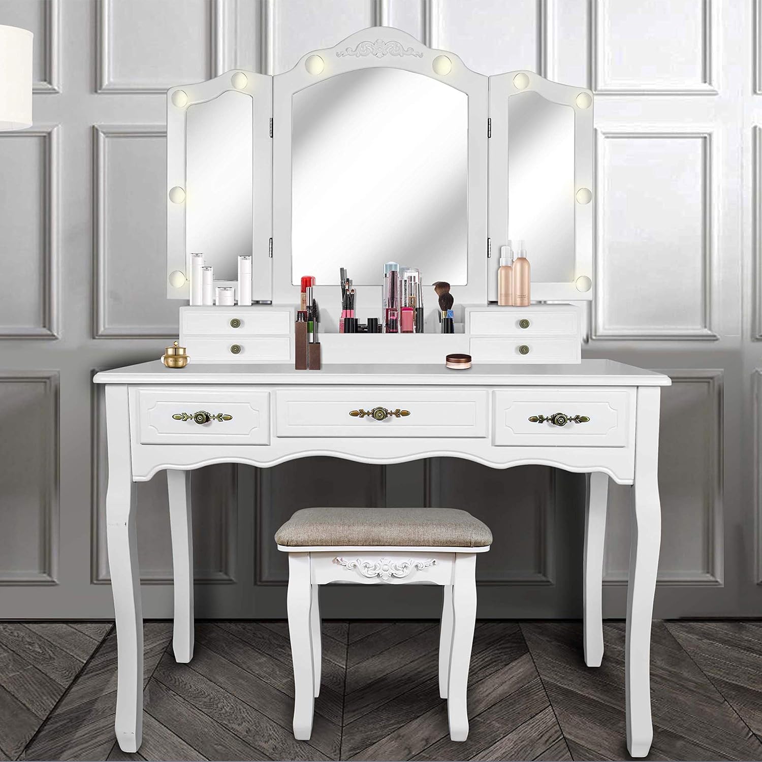ENSTVER Vanity Beauty Station, espejos plegables, 6 organizaciones, 7 cajones, mesa de maquillaje con taburete acolchado, color blanco