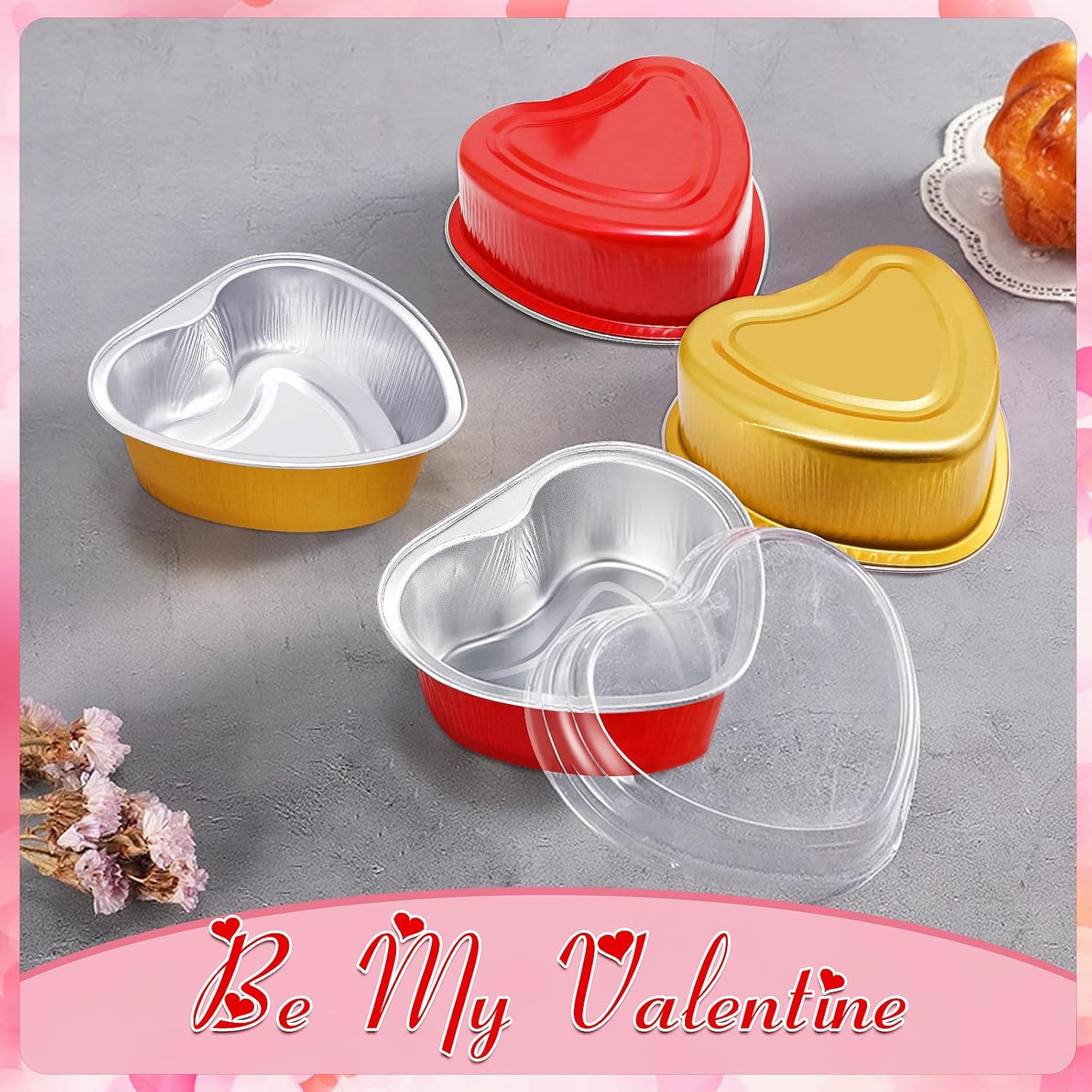 Kidum Juego de 50 sartenes de aluminio en forma de corazón de 6.8 onzas con tapas en forma de corazón, moldes desechables para cupcakes, recipientes
