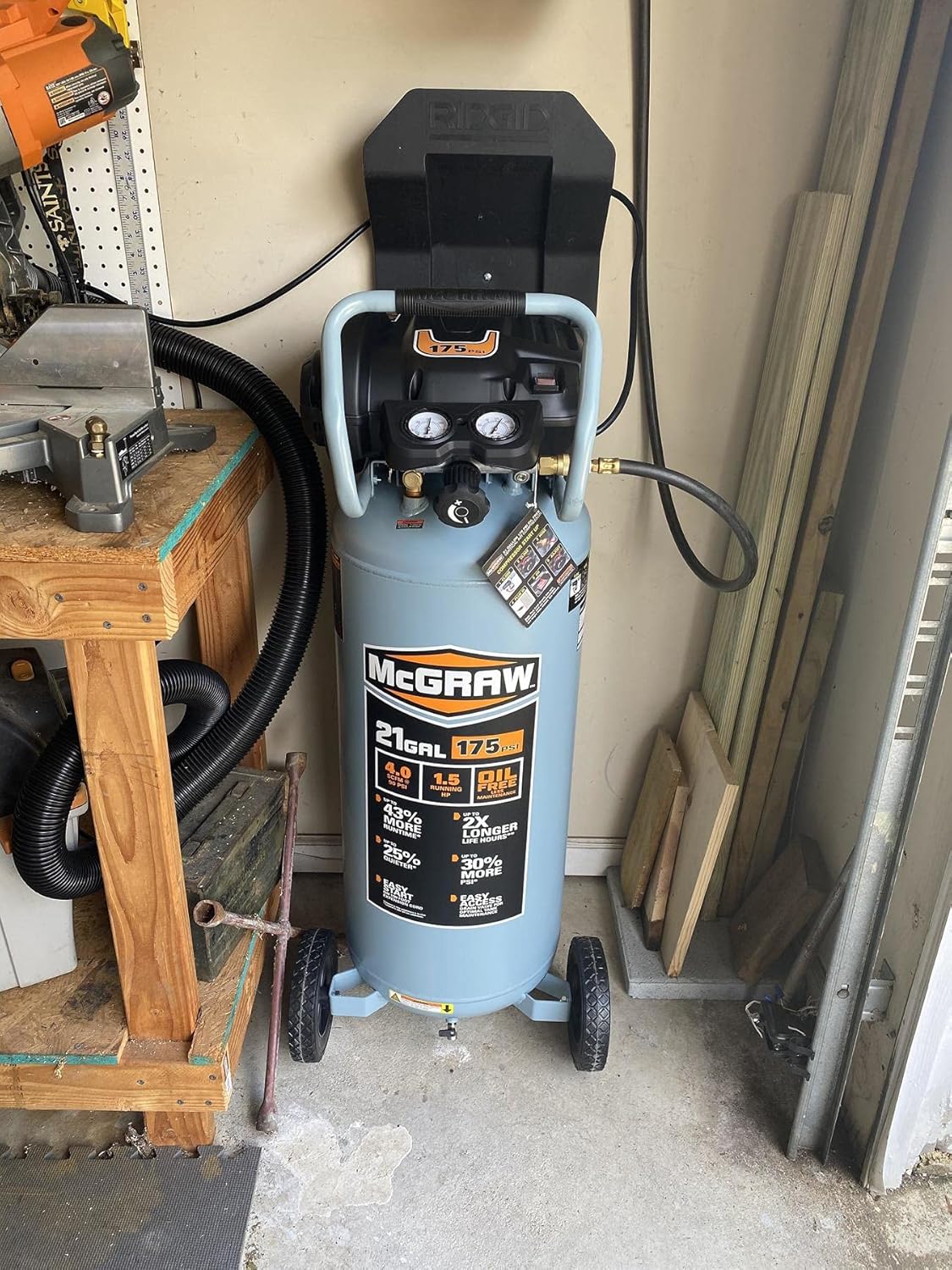 Compresor de aire vertical sin aceite de 21 galones 175 PSI