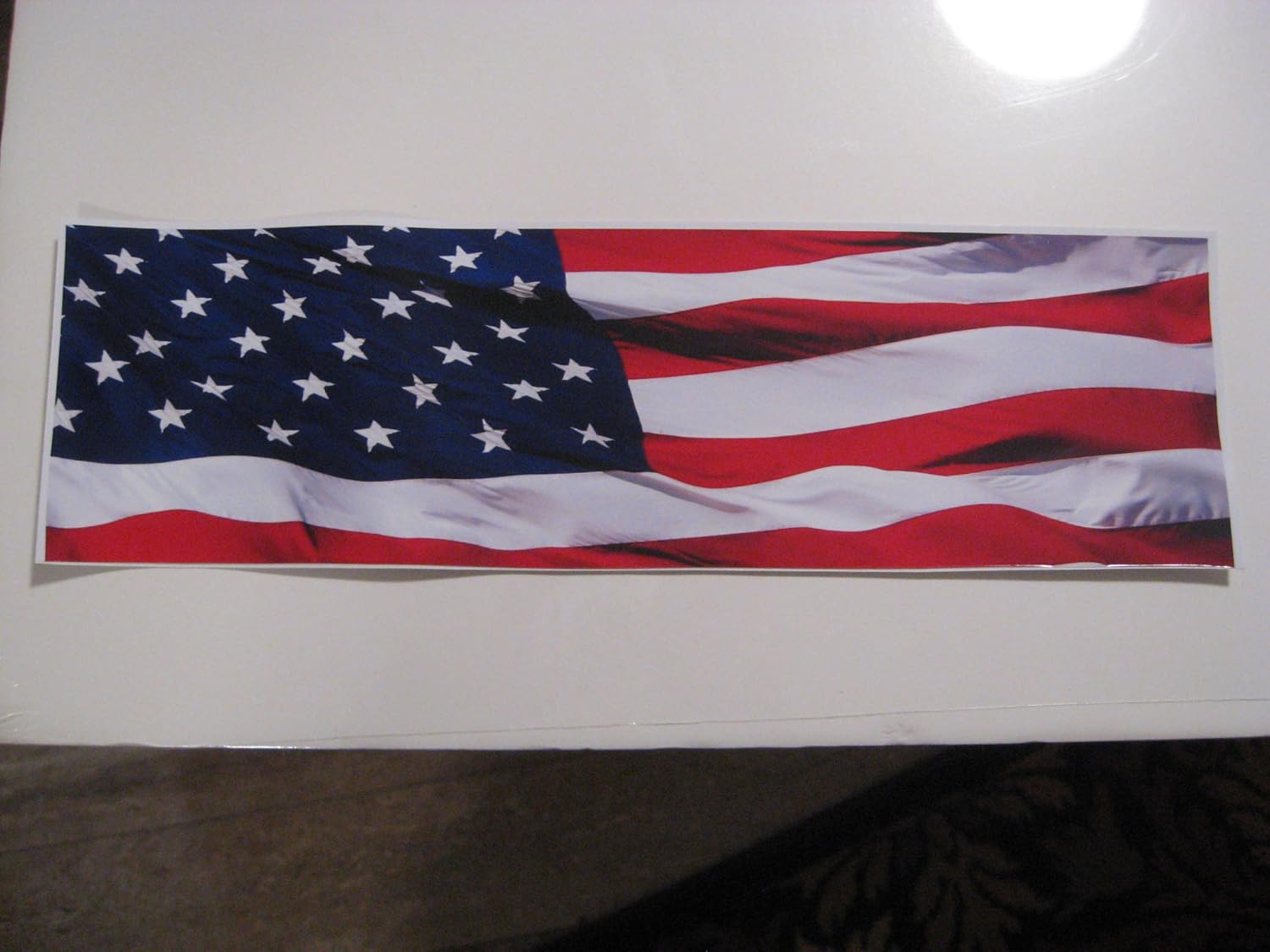 Bandera estadounidense compatible con Sierra 1500 para emblema de portón trasero, lámina de vinilo no precortada. Instala lámina de vinilo y recorta
