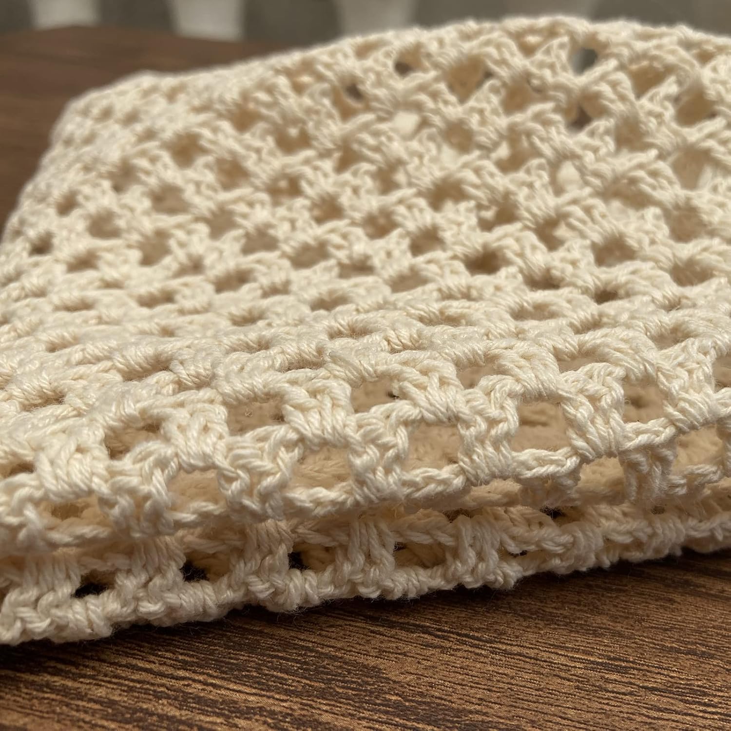 Mantel pequeño de algodón de ganchillo beige para mesa, protector rectangular para mesita de noche, cómoda para dormitorio, 12 x 17 pulgadas