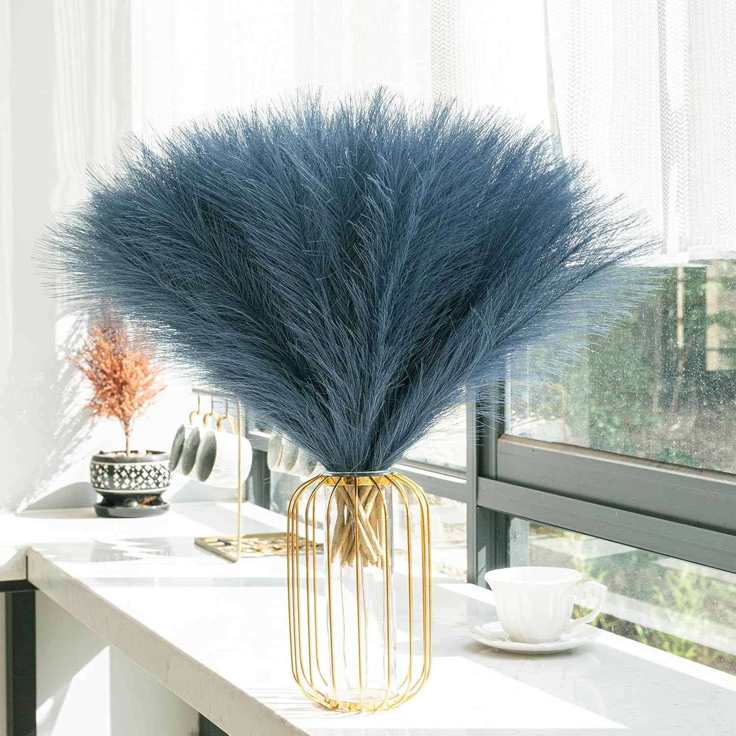 Decoración de hierba de pampa sintética negra y azul, hierba artificial de pampa, pequeña hierba de pampa, arreglo floral de pompas esponjosas