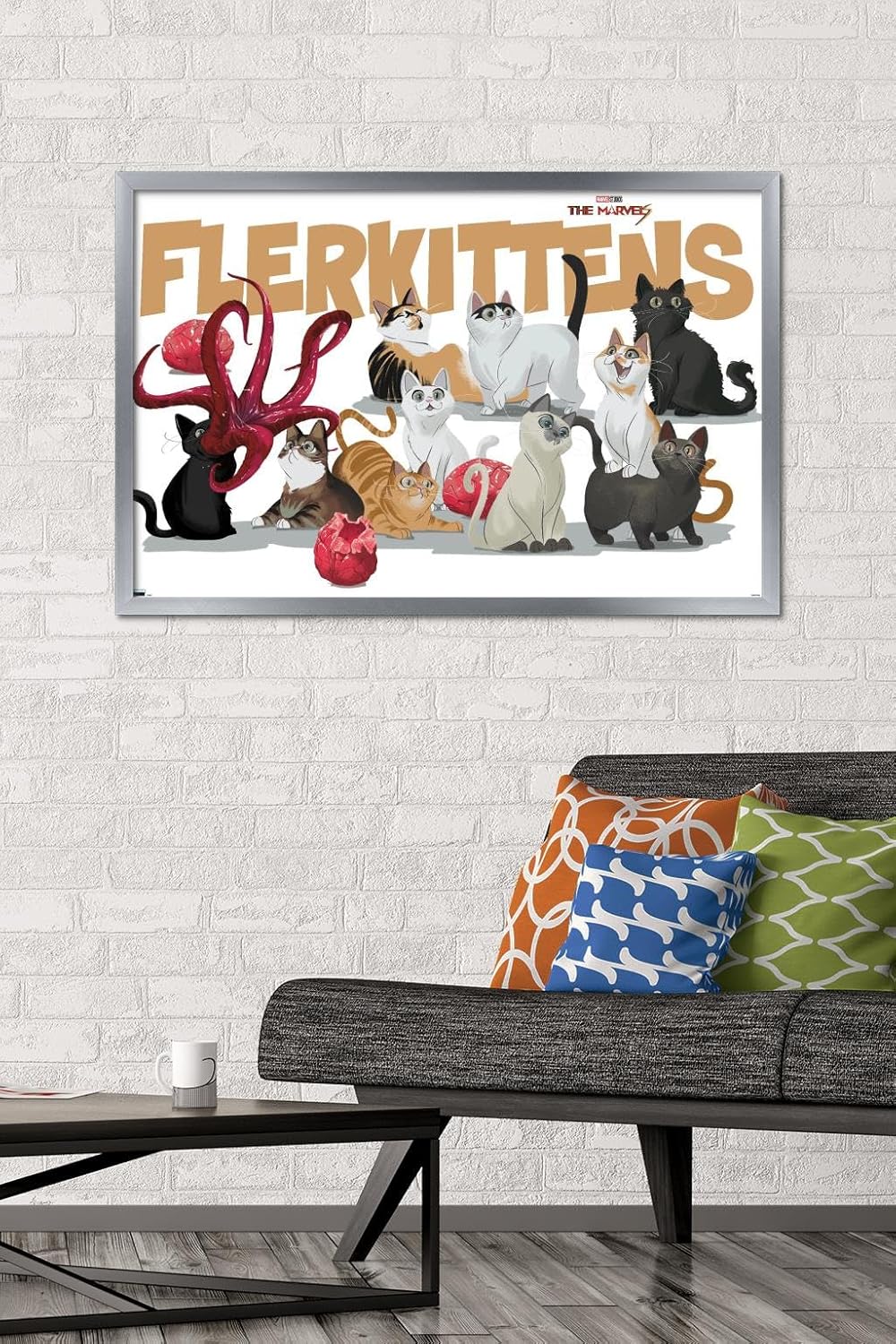 Trends International Marvel The Marvels – Póster de pared de Flerkittens, 22.37 x 34.00 pulgadas, versión enmarcada plateada