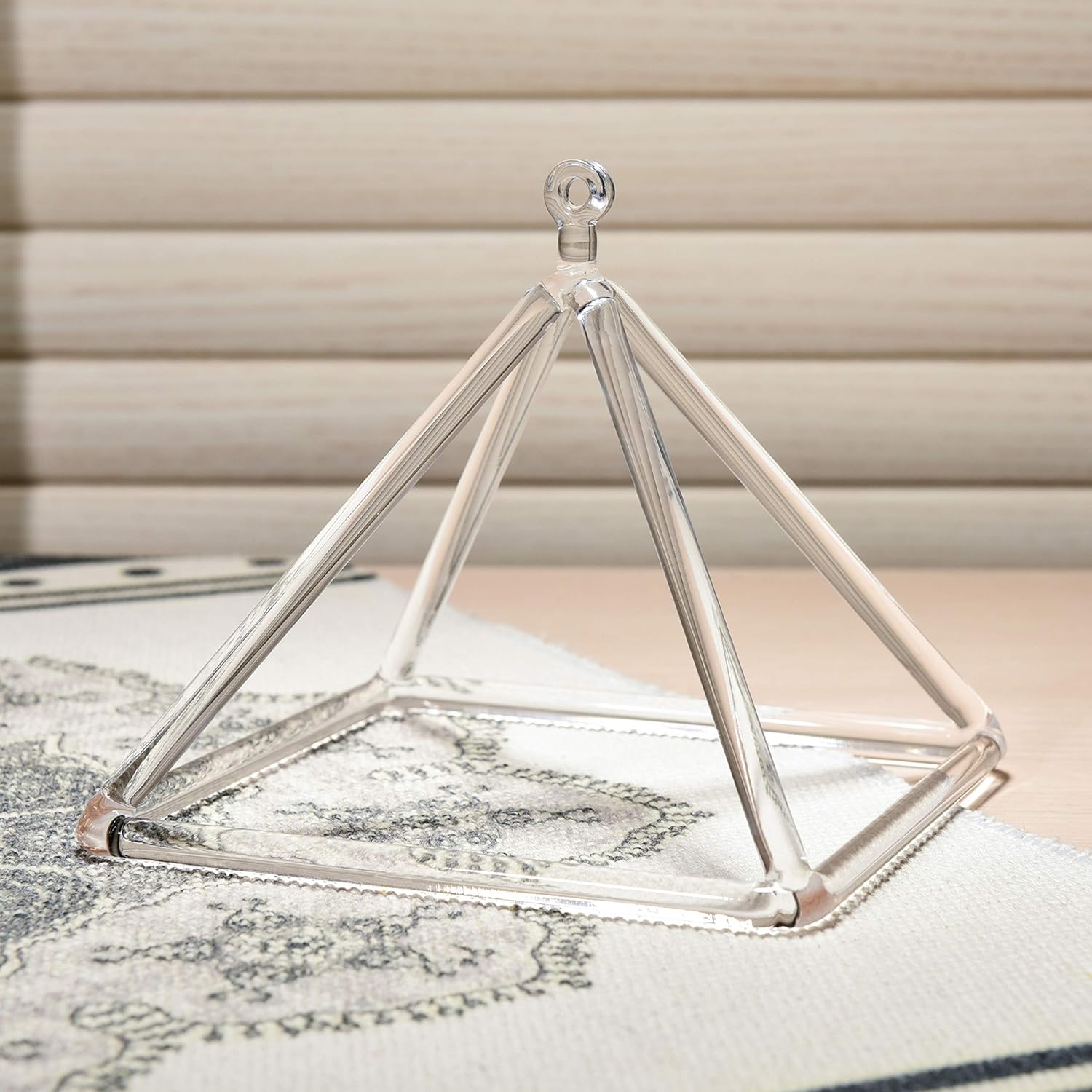 TOPFUND Pirámide de cristal cantante de 4 pulgadas con estuche de transporte de cuero artificial y mazo de gamuza de cuarzo