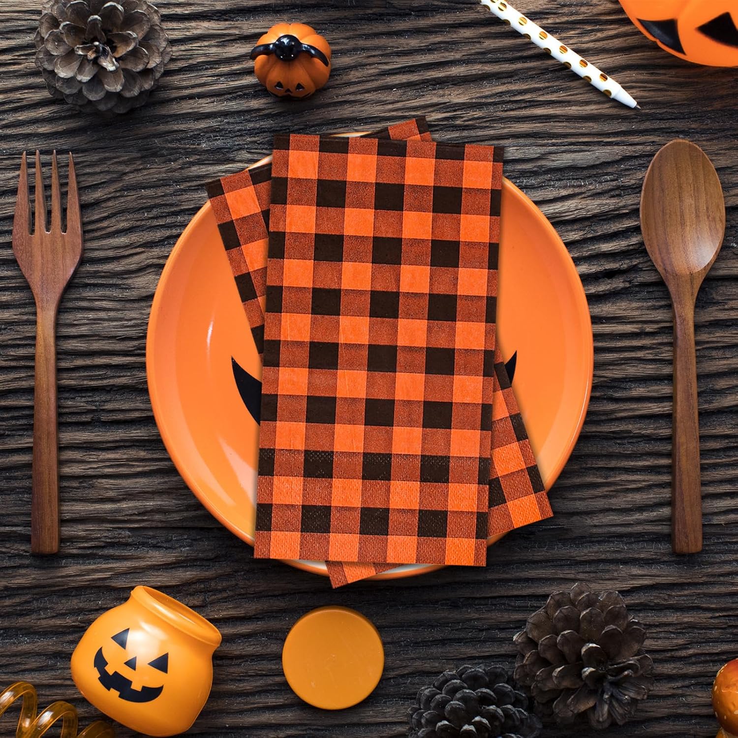 AnyDesign Servilletas desechables de 100 hojas de Halloween para invitados de Halloween, servilletas de papel a cuadros naranja y negro, servilletas