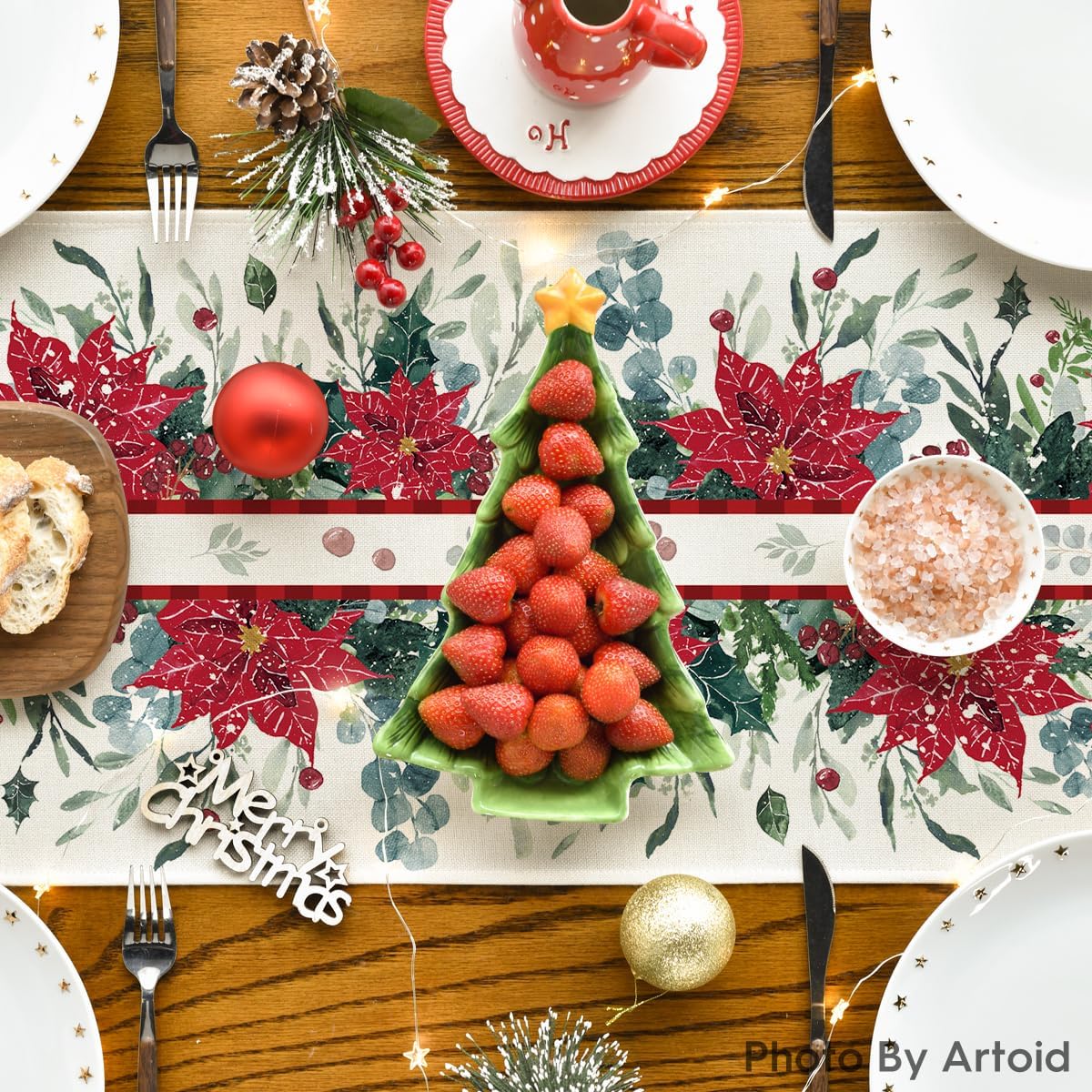 Artoid Mode Camino de mesa de Navidad con hojas de flor de pascua de eucalipto, decoración de mesa de comedor para decoración de fiesta en el hogar,