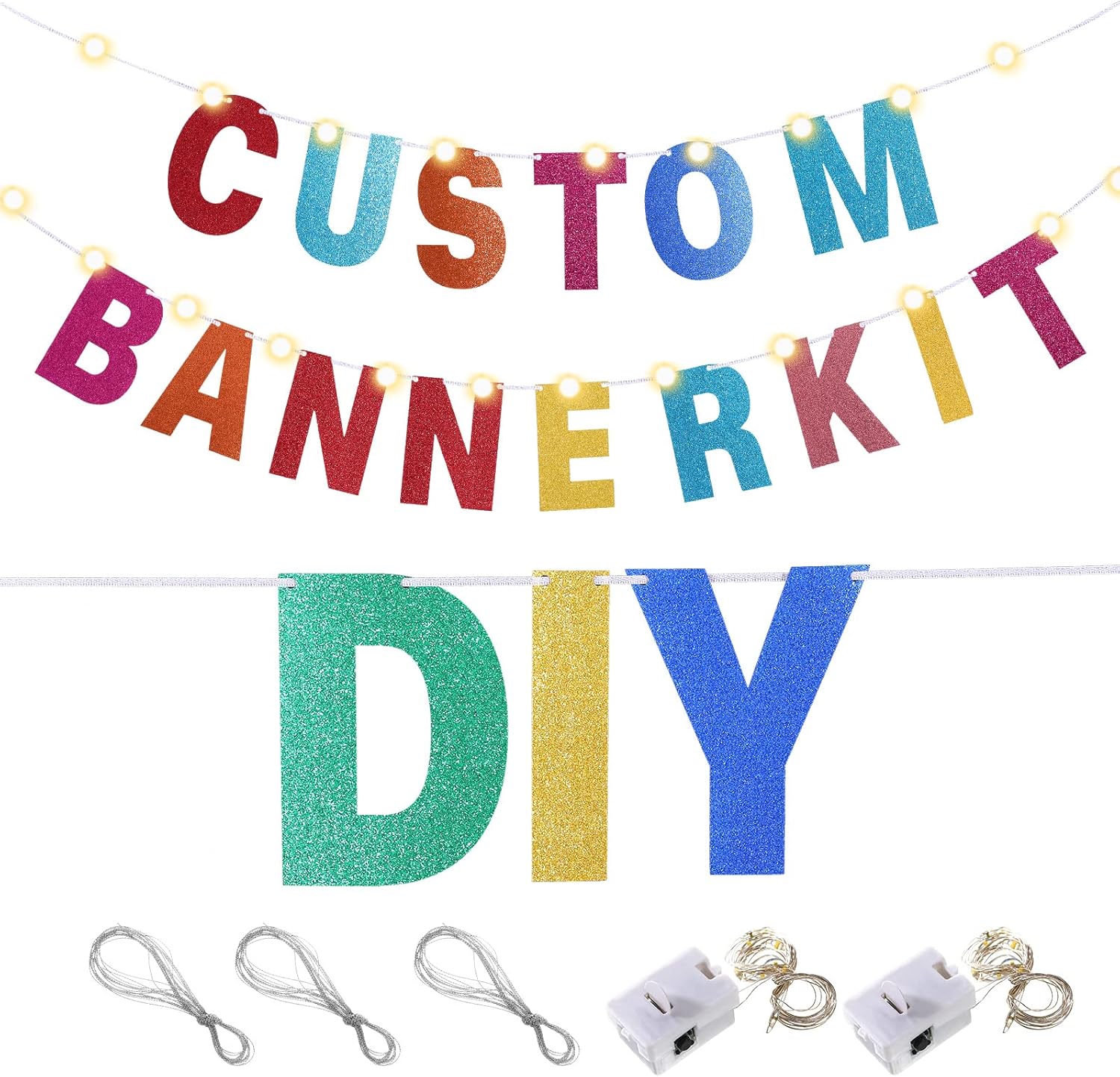 TaoBary Kit de 112 pancartas personalizables con purpurina, incluye 107 letras y números, 3 cuerdas y 2 luces decorativas para fiesta de cumpleaños,