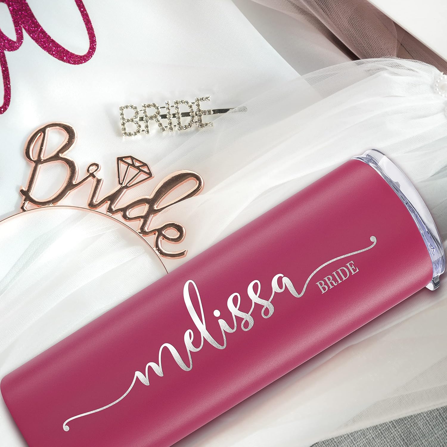 Lily’s Atelier Juego de 5 vasos personalizados para dama de honor, con nombre y título, 8 colores vivos, 5 diseños, vaso delgado grabado de 20 onzas
