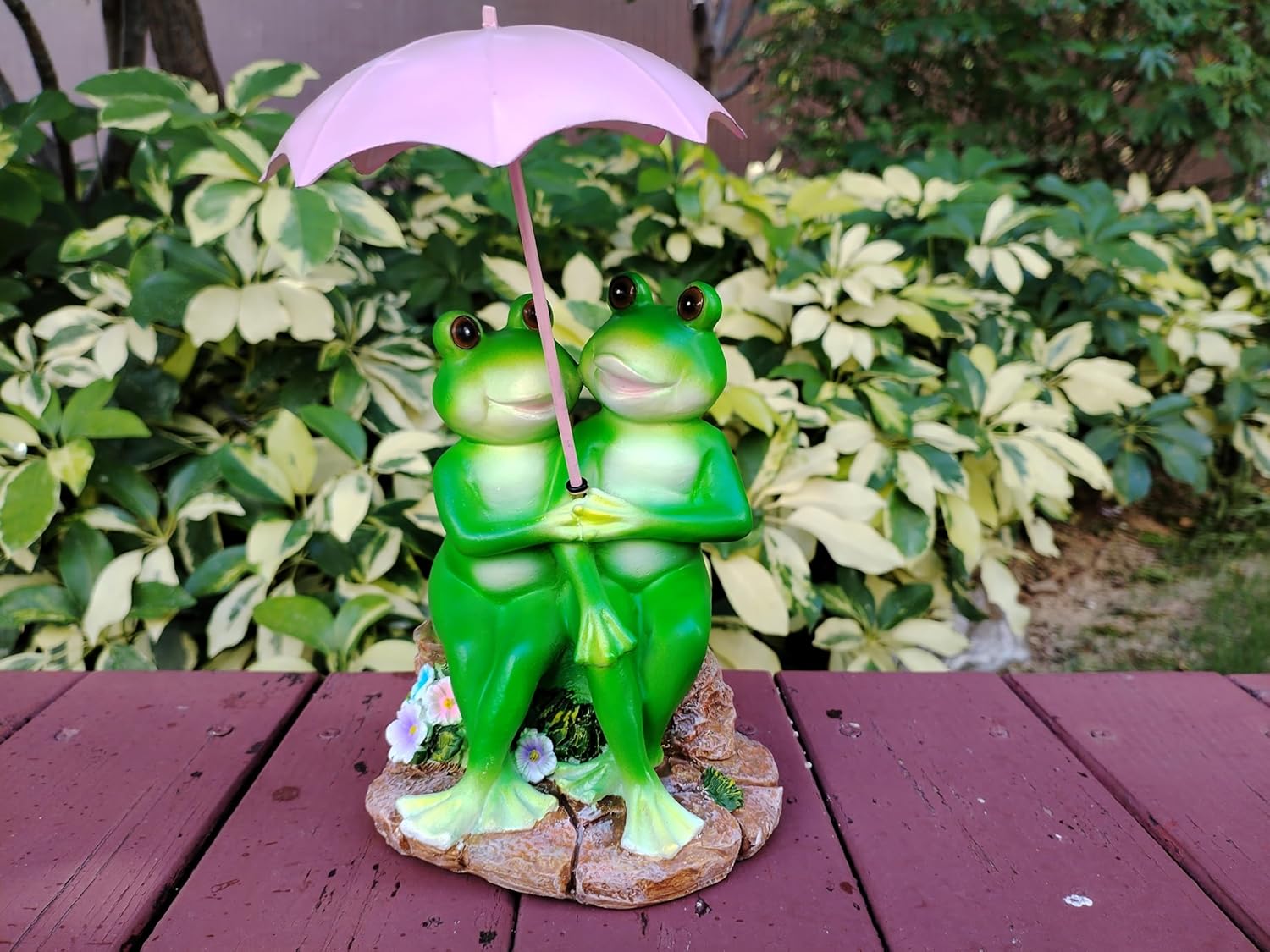 Frog Statue Outdoor Garden Frog Decor Outdoor Statue Garden Resin Couple Frog Statue,Patio Yard Lawn Ornament Decorations Gift,Home Decoration Gifts