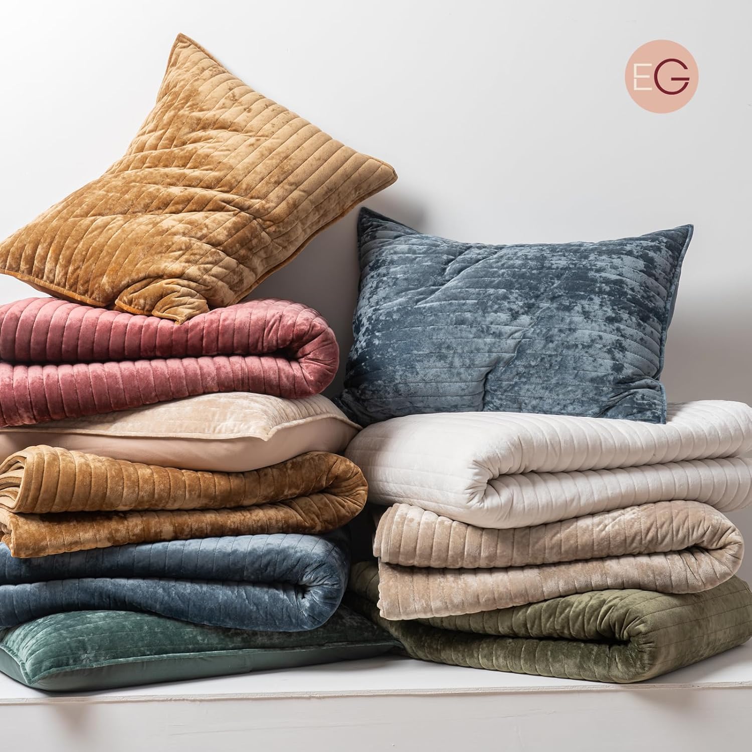 EVERGRACE Juego de edredón de terciopelo tamaño King, lujoso juego de ropa de cama suave a rayas, edredón de terciopelo ligero para todas las