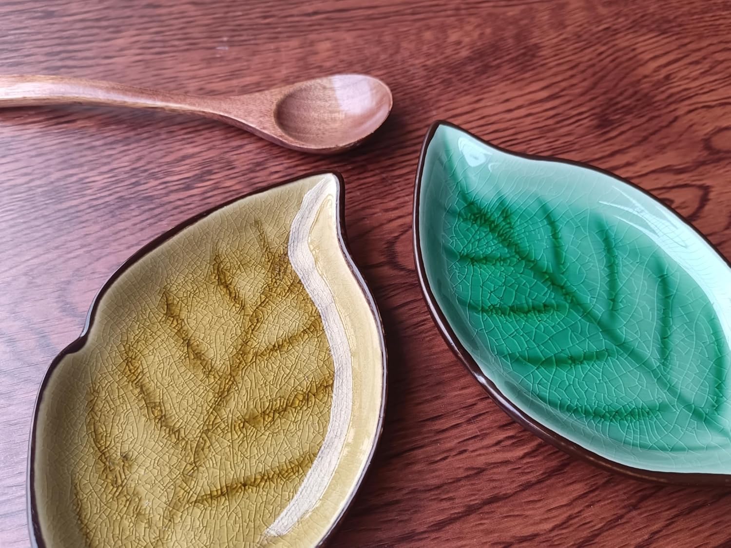 Soporte para cucharas para estufa, soporte de cuchara en forma de hoja para estufa, soporte de cuchara de cerámica para encimera de cocina, soporte