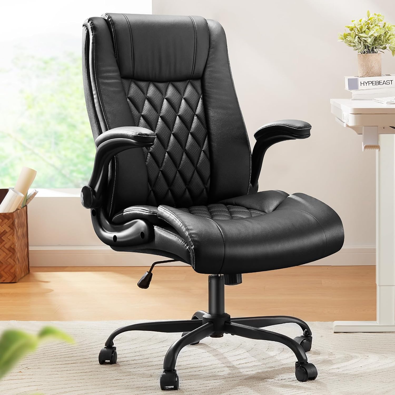 Marsail Silla de oficina ejecutiva con reposabrazos abatibles, silla de escritorio ergonómica de piel sintética, silla de escritorio giratoria de