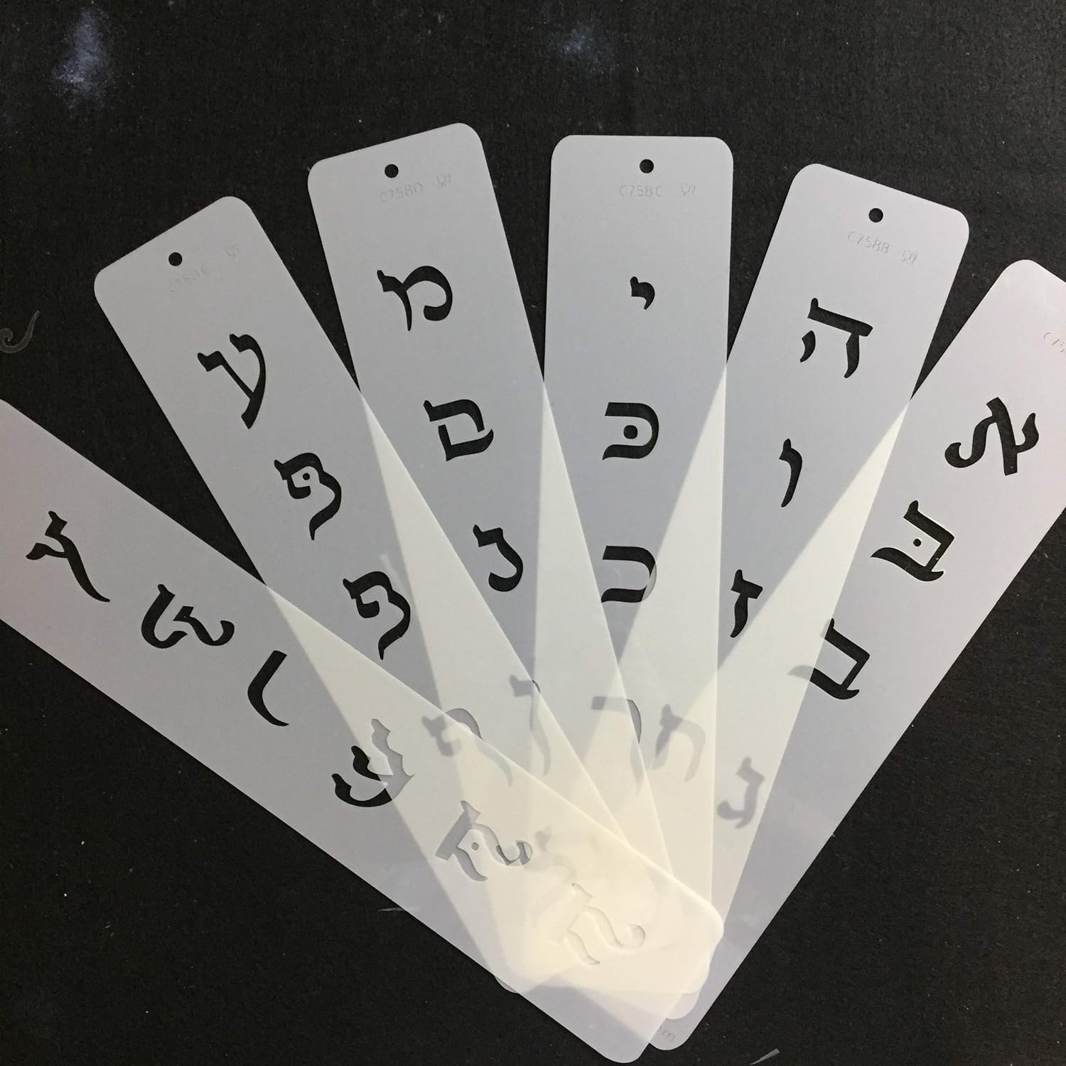 Designer Stencils Juego de plantillas grandes de pastel de letras hebreas, beigesemitransparentes