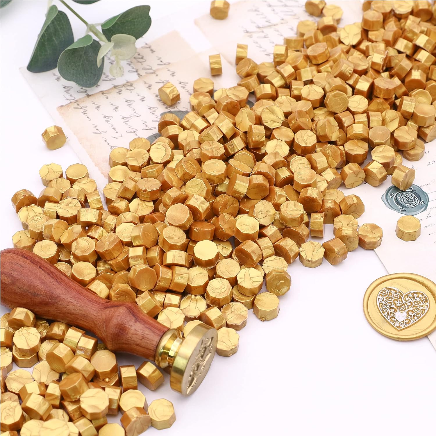 SWANGSA Kit de 360 cuentas de cera de sellado dorado con 2 velas de té y 1 cuchara de fusión de cera para sello de cera (dorado)