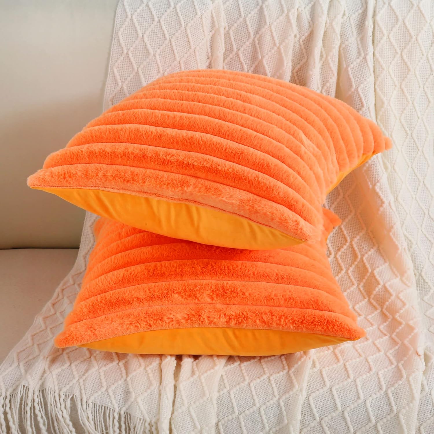 FUTEI – Juego de 2 fundas de almohada decorativas con rayas de color naranja, 14 x 14 pulgadas, cuadradas y primaverales, piel sintética de conejo