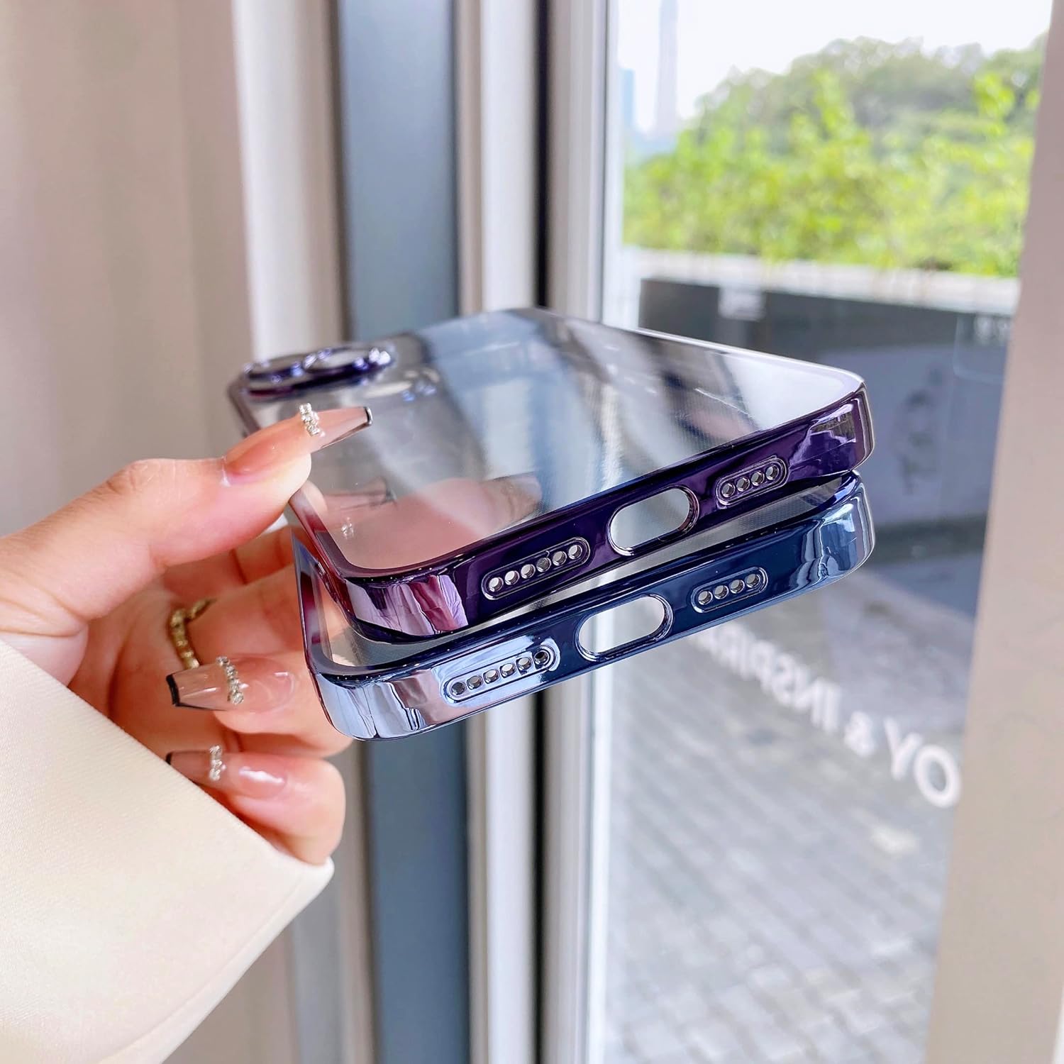 Funda chapada para iPhone 15 Pro Max de 6.7 pulgadas, parte trasera de TPU transparente, lindo marco galvanizado de lujo con protector de lente de