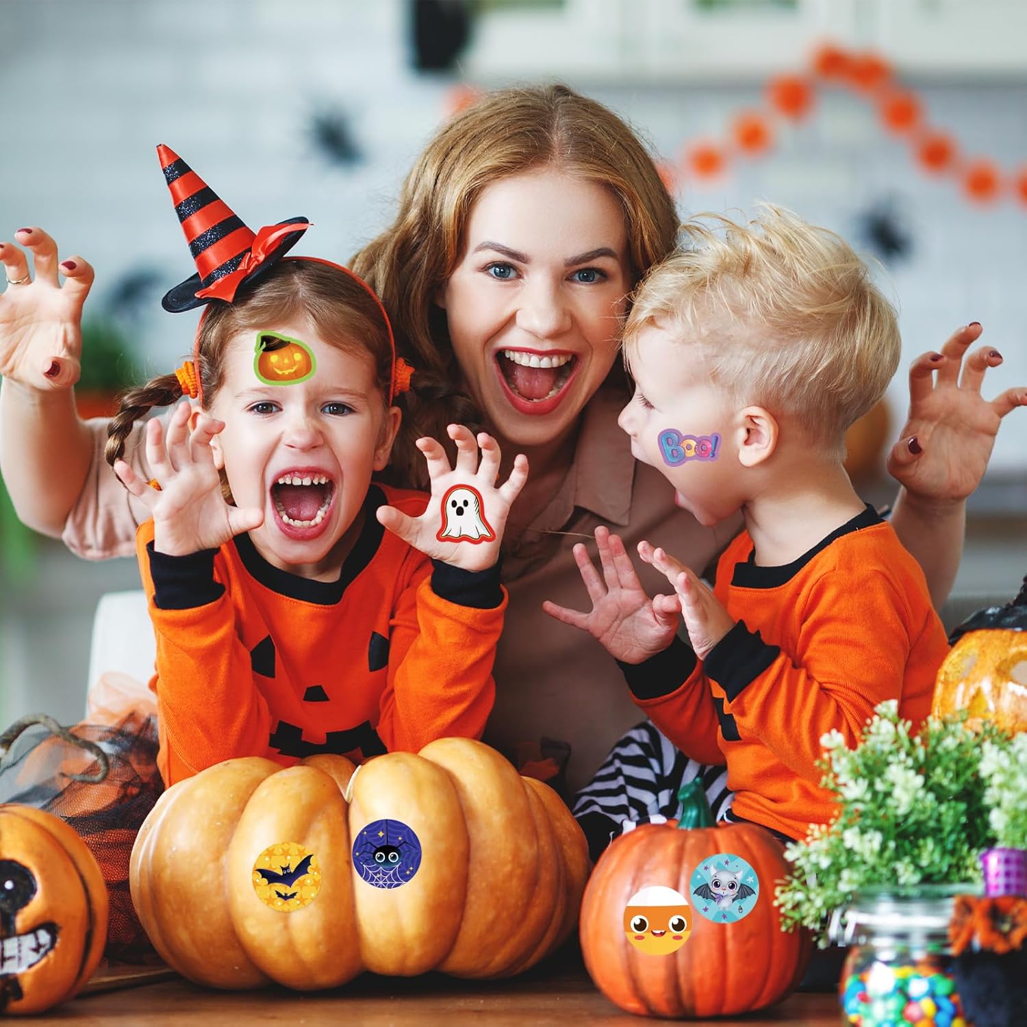 Calcomanías de Halloween para niños, 24 hojas de calcomanías surtidas para el hogar, aula, fiesta, juegos, manualidades, recompensas escolares