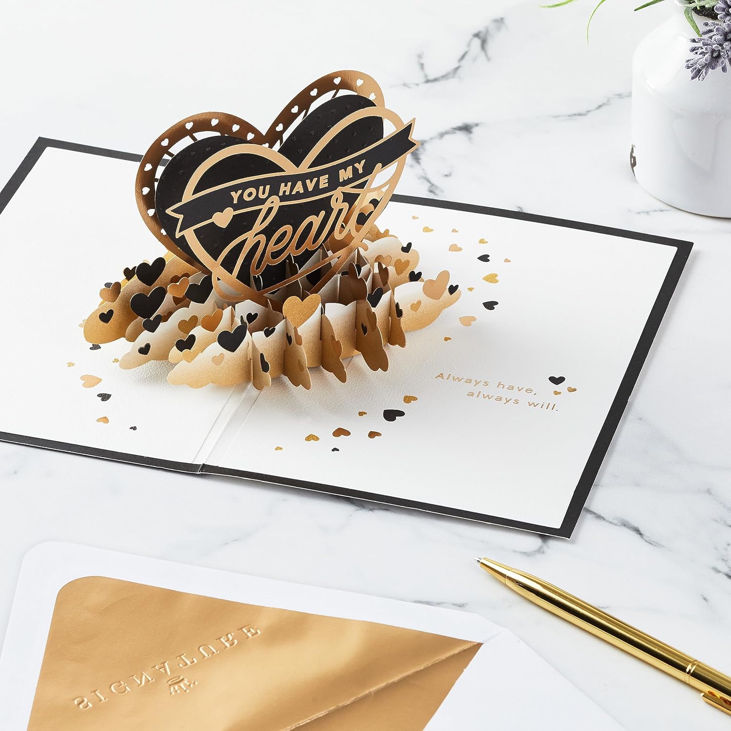 Hallmark Signature Paper Wonder – Tarjeta romántica de amor (You Have My Heart) en negro y dorado