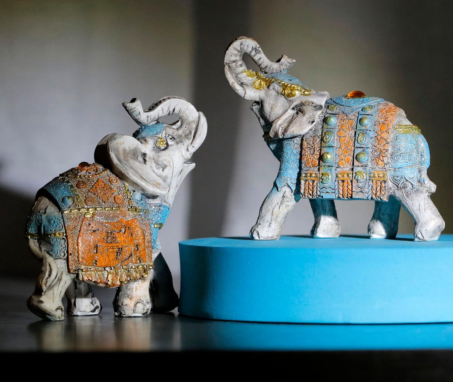 2 figuras coleccionables de elefante con tronco hacia arriba, estatuas perfectas para decoración del hogar, estatua de elefante africano regalo