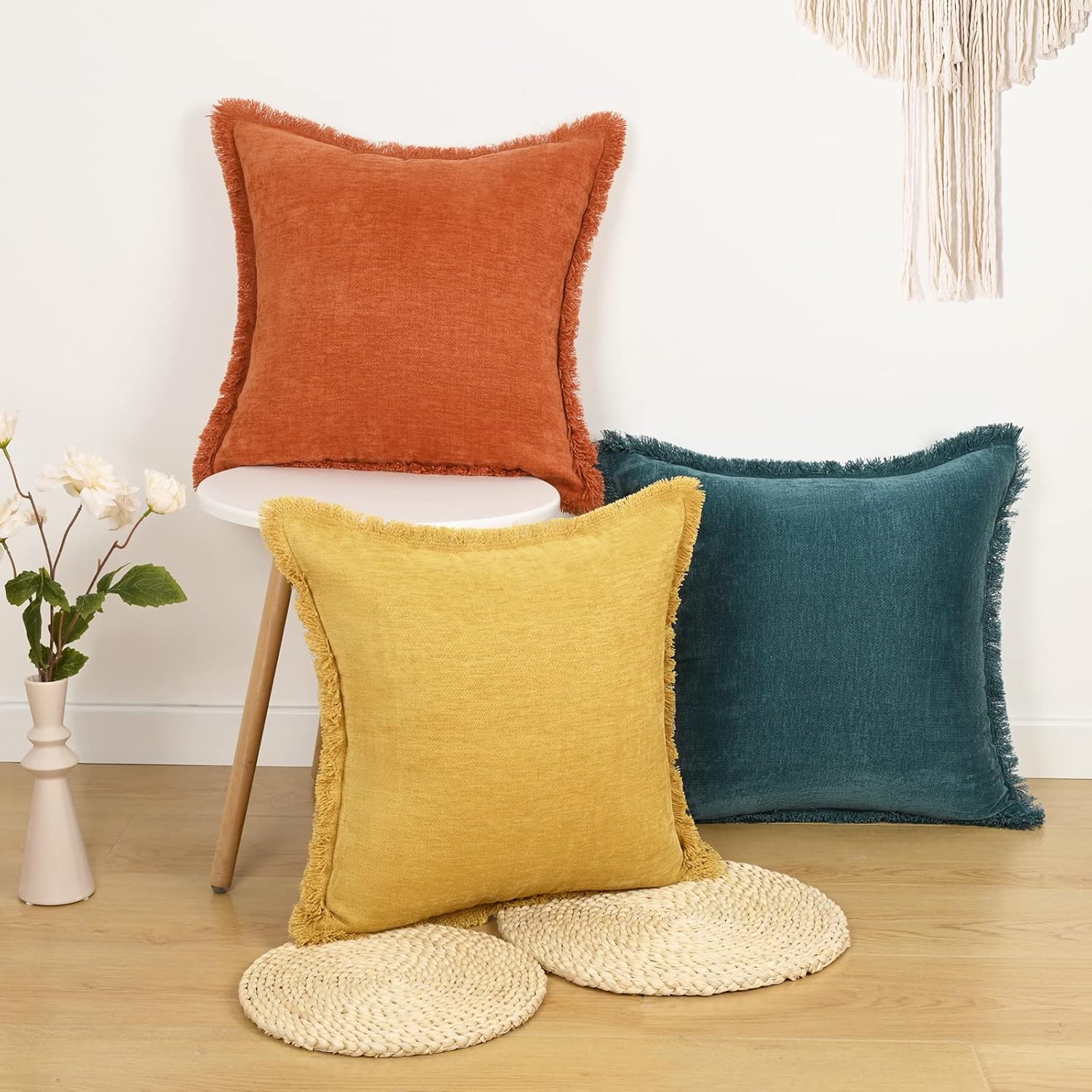 Juego de 2 fundas de almohada amarillas cuadradas de 16 x 16 pulgadas, fundas de almohada rústicas suaves y rústicas de teñido sólido con borlas,