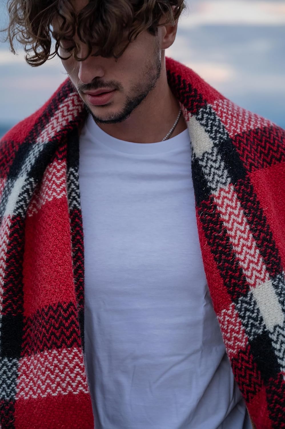 Ritzy Manta de lana a cuadros con flecos, cálida y gruesa, 4 libras, 540 GSM, lavable a máquina, multicolor, rojo y negro