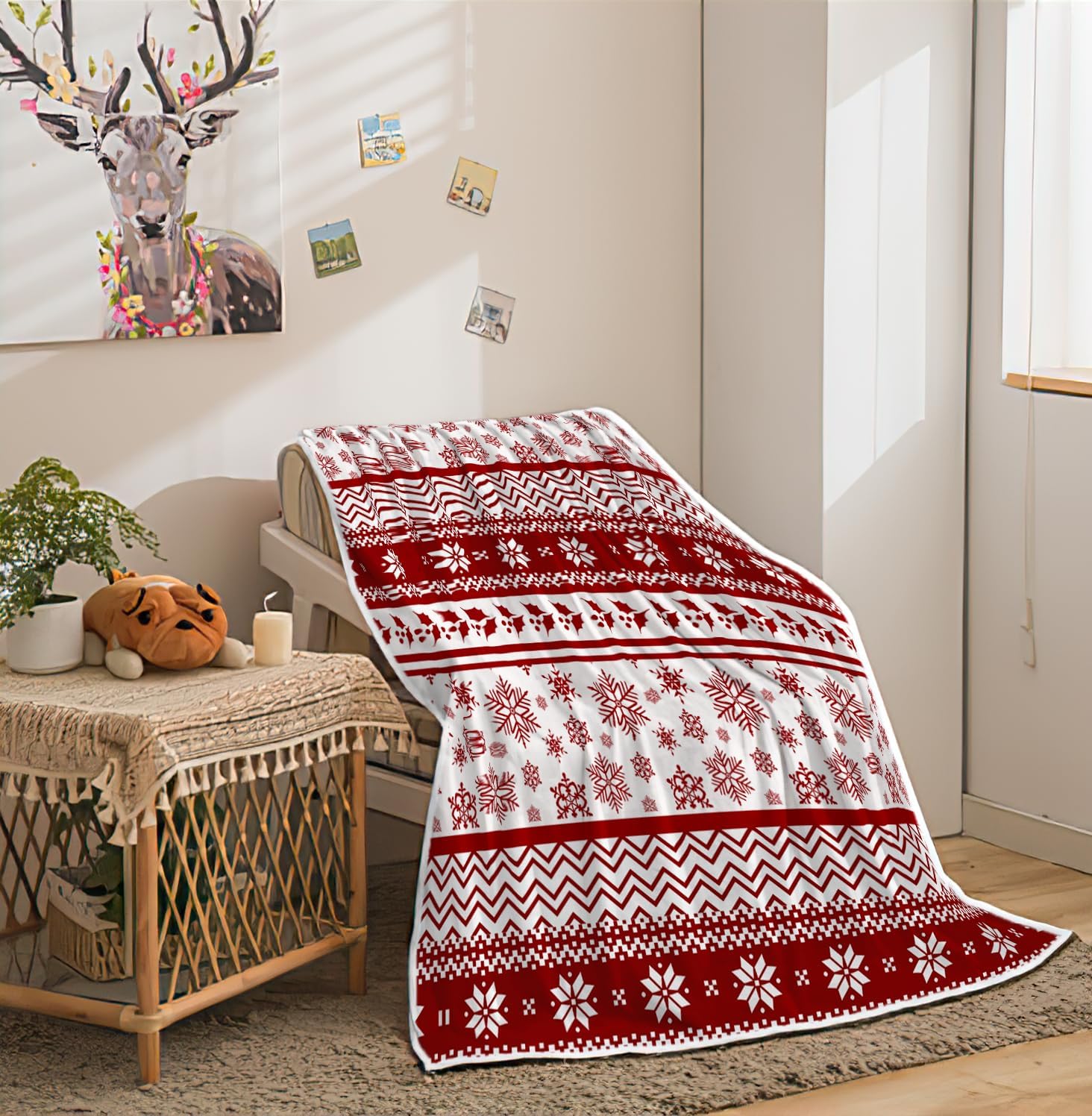 Manta de Navidad roja de forro polar rojo para invierno, súper suave, cálida, acogedora, reversible, mullida, con patrones de copos de nieve, manta