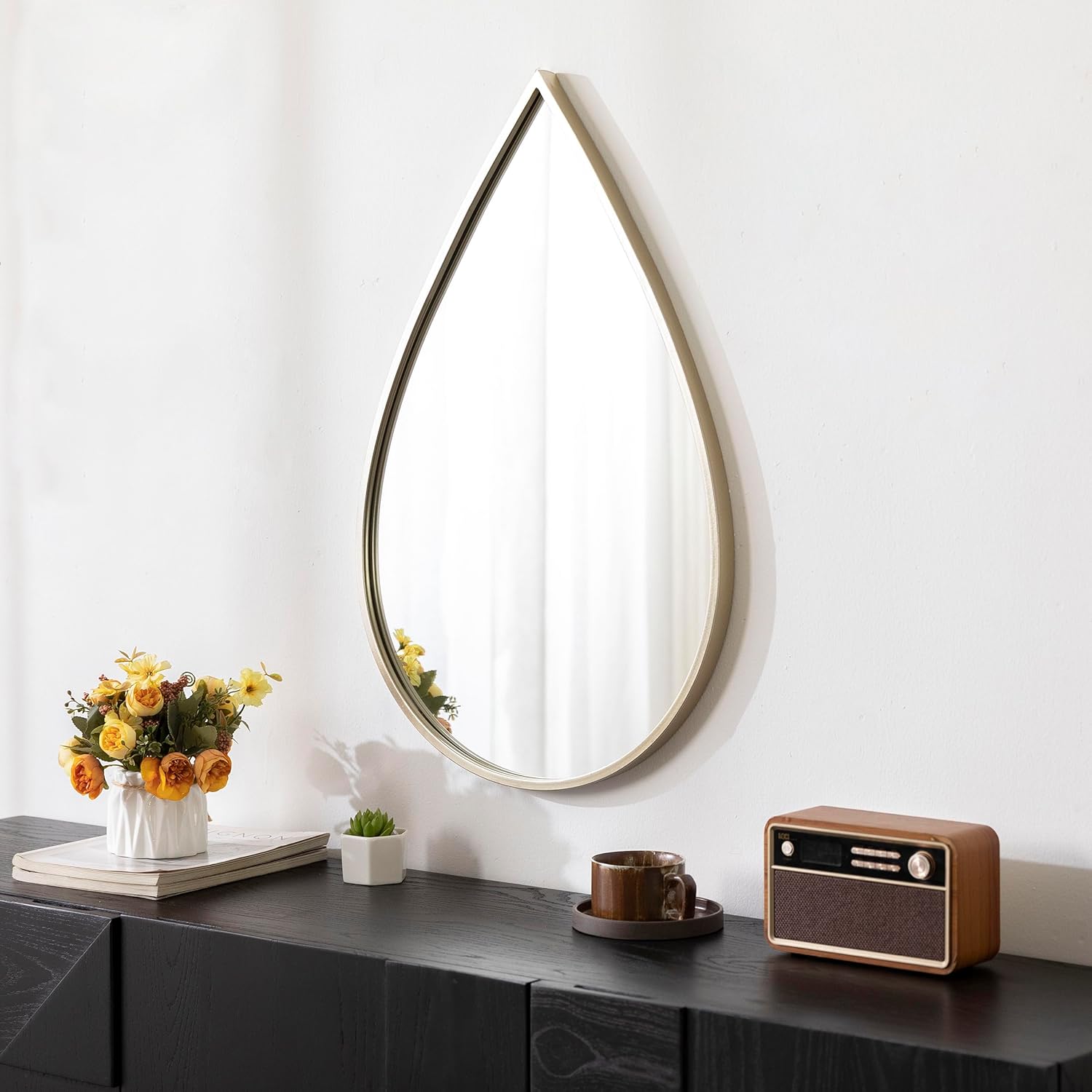 Espejo de pared dorado con forma de lágrima, decoración de pared para baño, sala de estar, dormitorio, pasillo, tocador