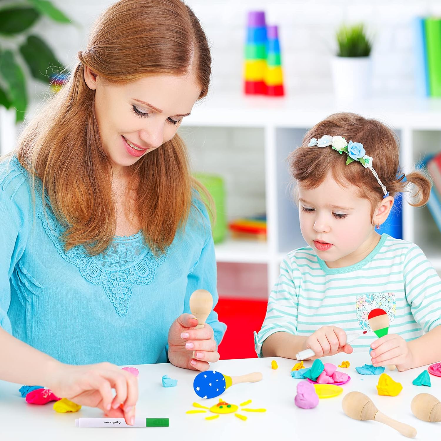 Morcheiong 24 mini maracas de madera para niños con 24 bolígrafos de pintura acrílica, regalos de fiesta mexicana de Maracas, suministros de fiesta