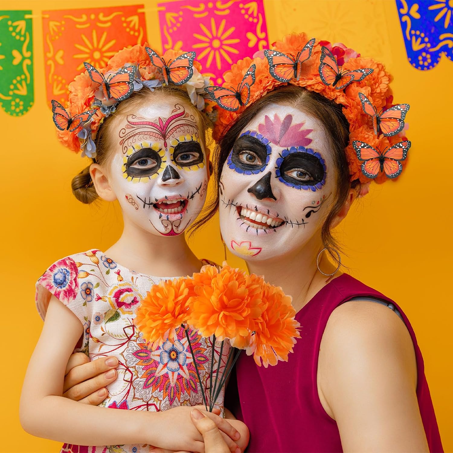 92 piezas de decoración de Día de los Muertos, 80 flores artificiales de caléndula con 12 mariposas monarca falsas y caléndulas naranjas para