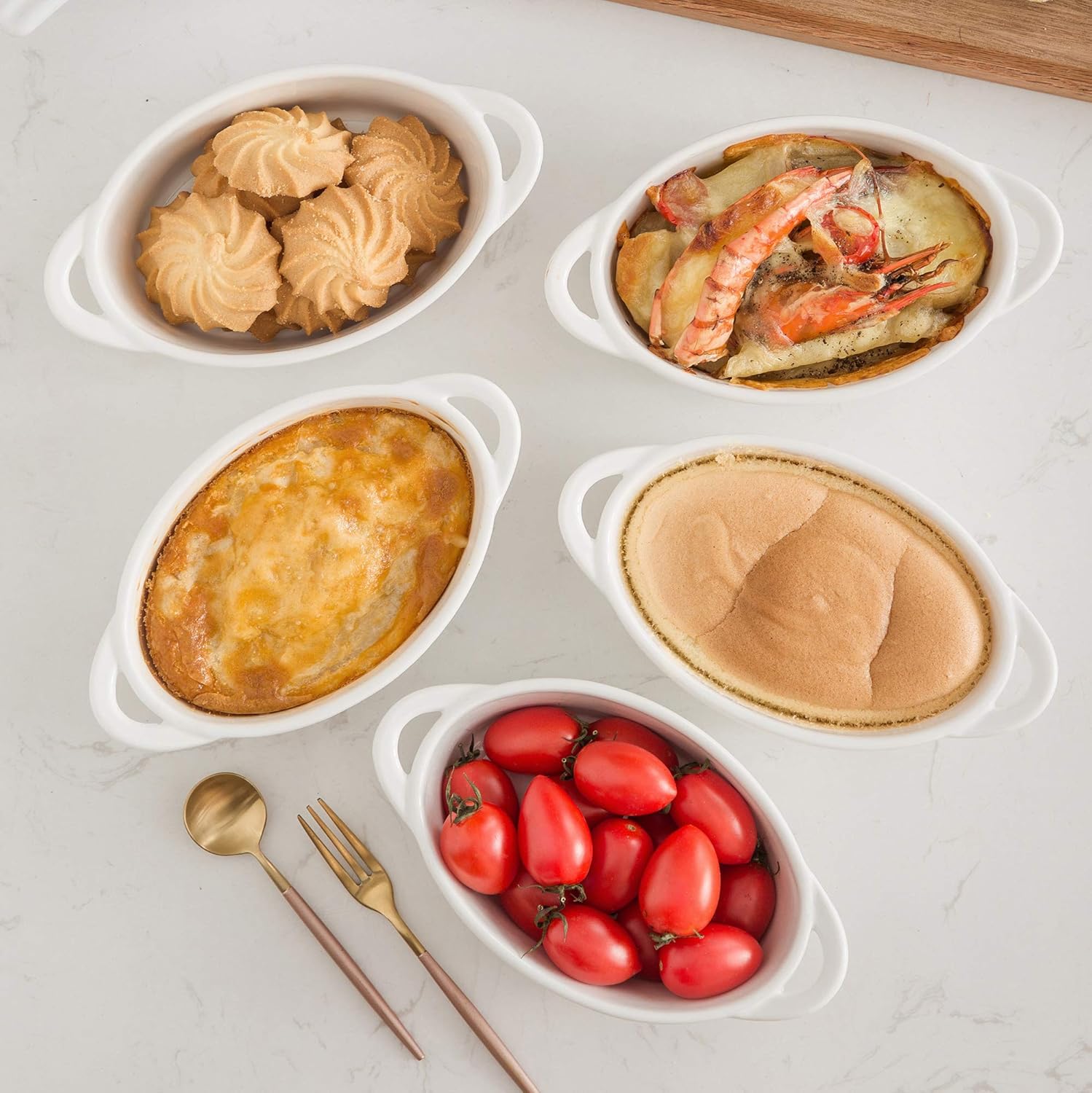 MALACASA Platos de soufflé, Ramequines de 10.5 onzas para hornear, cuencos con patrón de vid blanca con doble asa, aptos para horno, para pudín,