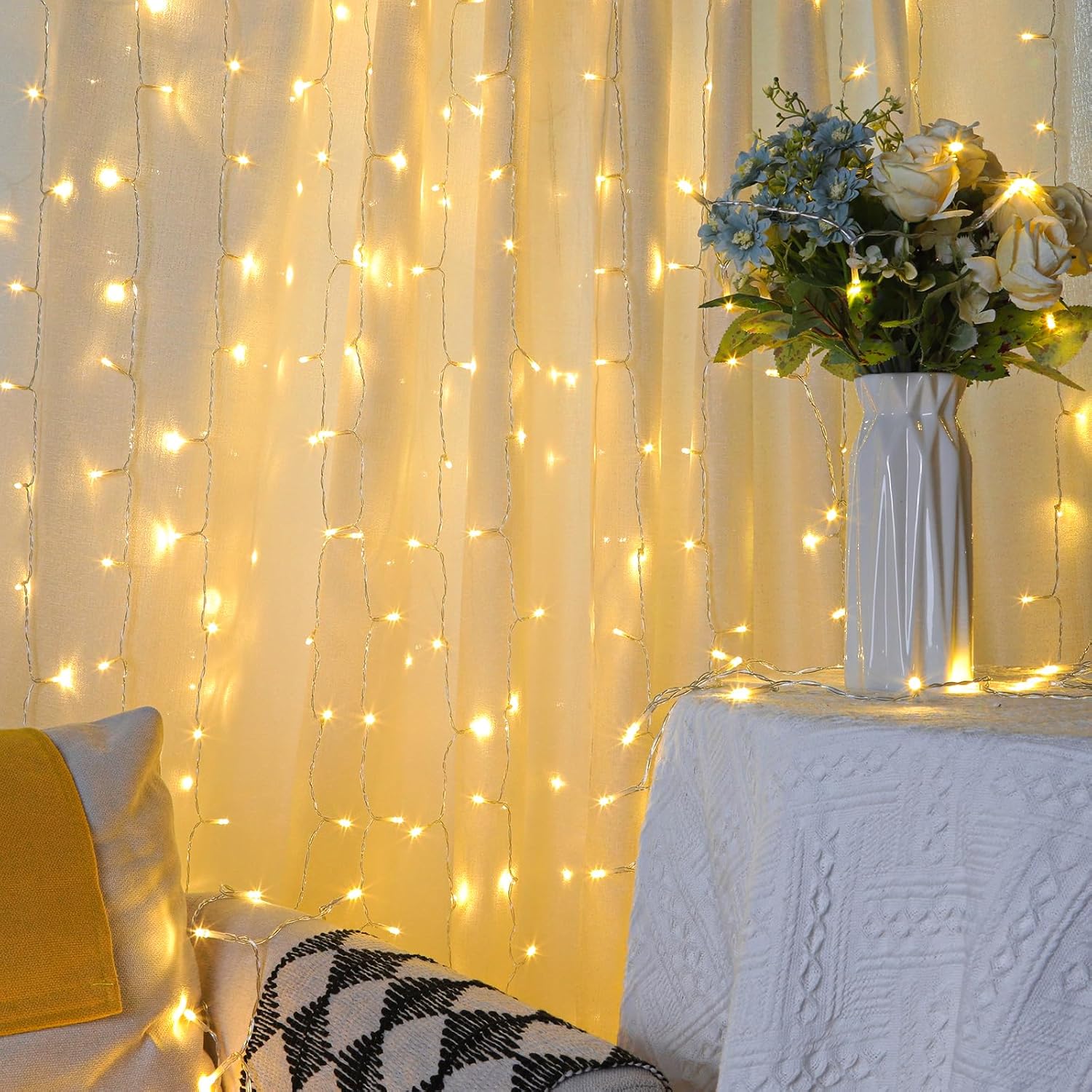 Guirnalda de luces LED para interiores, tira de luces USB con luces de cortina remotas para interiores (600 LED cálidos)