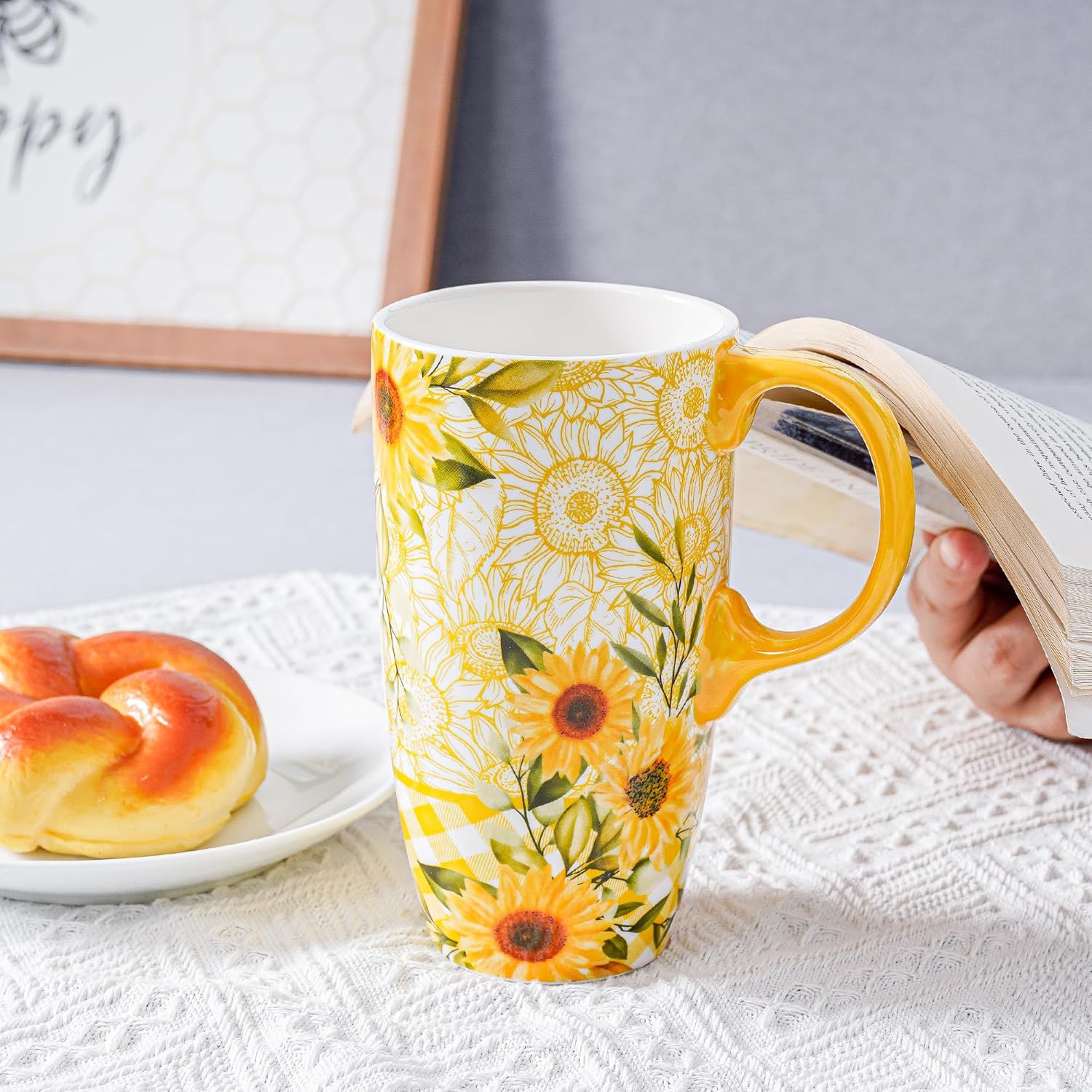 Topadorn Taza de cerámica para café, taza de té de porcelana con tapa en caja de regalo, 17 onzas, girasoles.