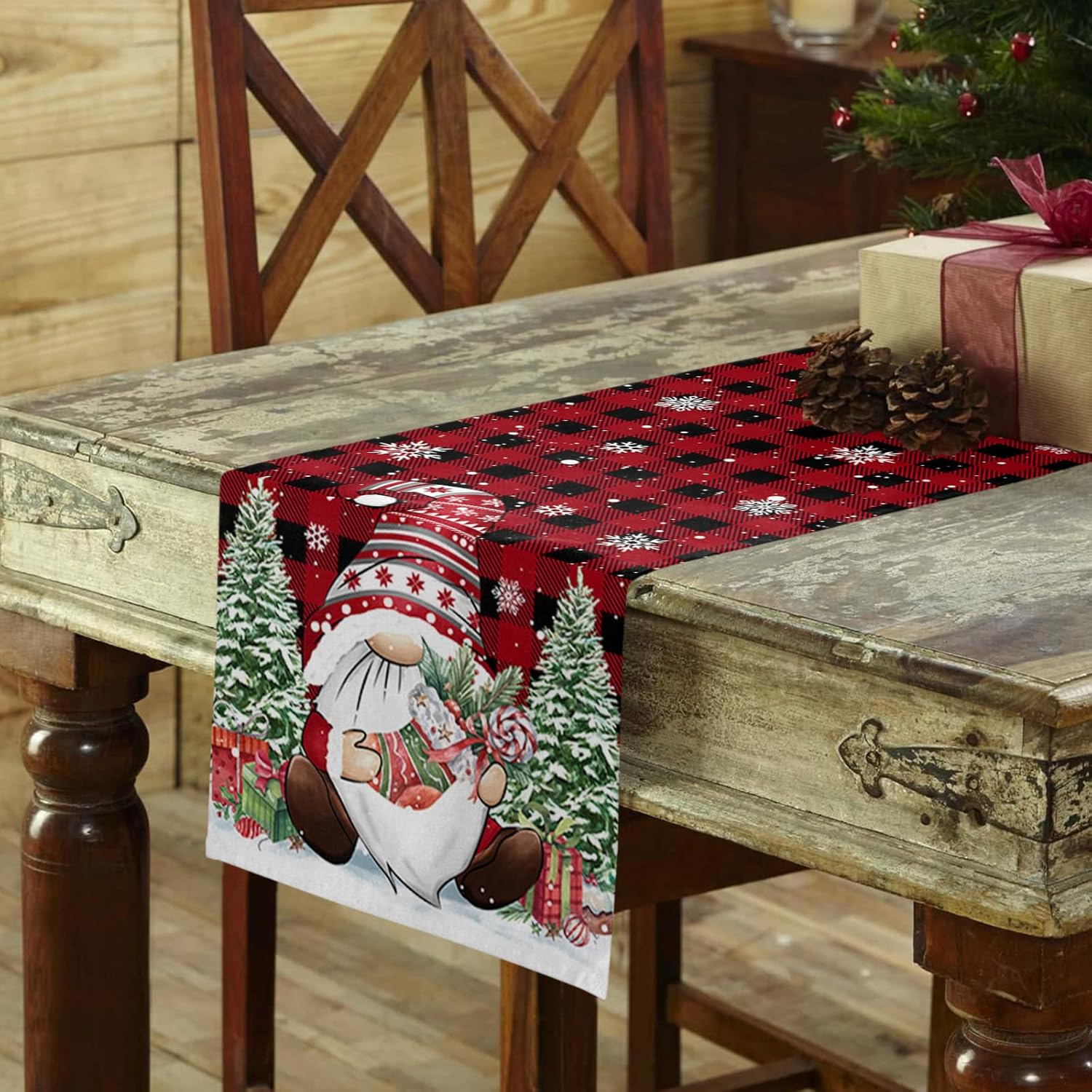 Camino de mesa de gnomo de Navidad a cuadros, copos de nieve de invierno y árbol de Navidad, bufandas de cocina, comedor, caminos de mesa para