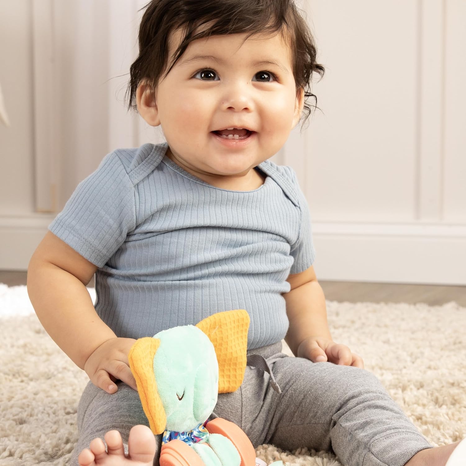 BEBE FUERTE Move & Groove Crinklie Elephant por Robin Arzon – Juguetes para bebés arrugados – Juguetes sensoriales para habilidades motoras finas –