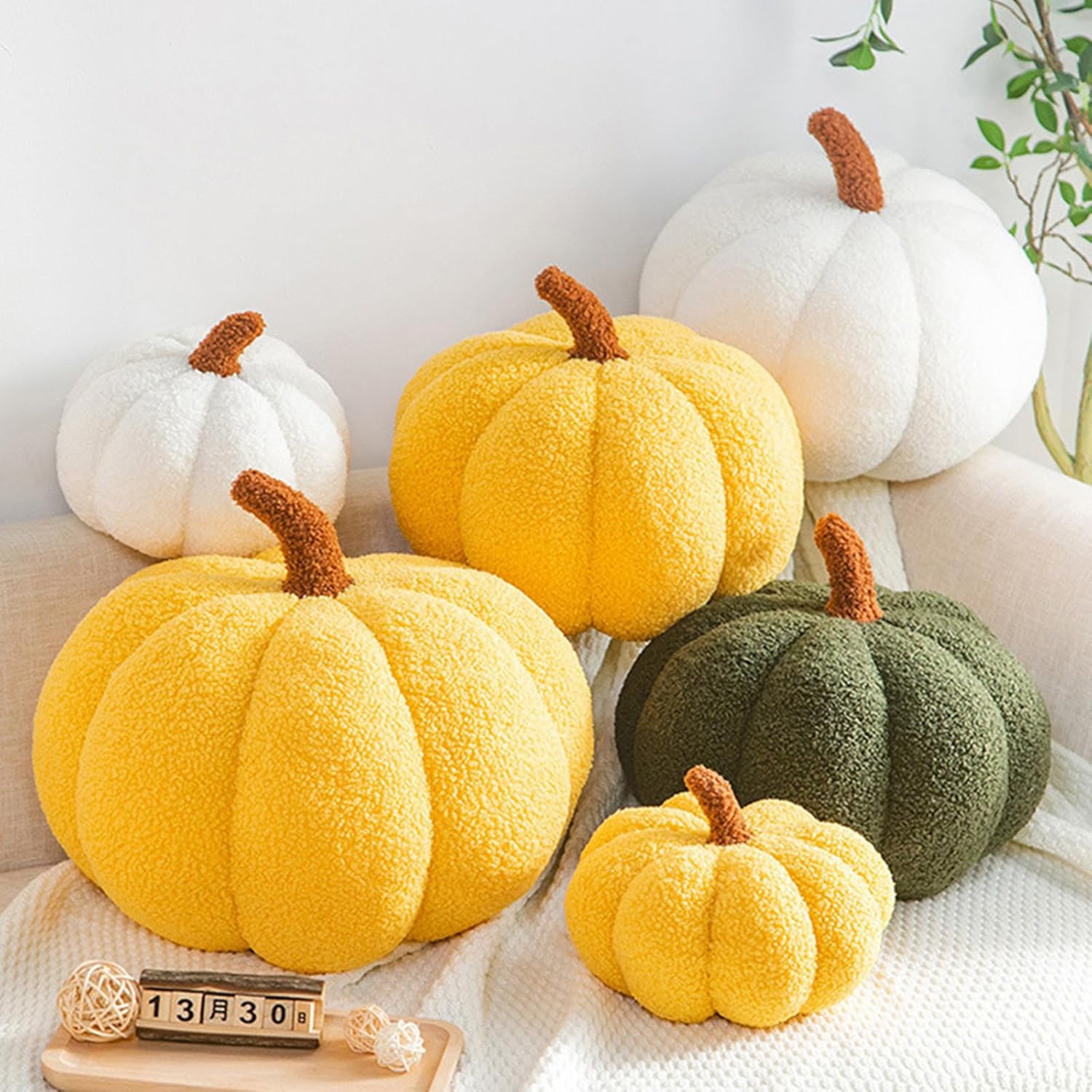 Gerlisay Almohada de calabaza de Halloween rellena de calabaza esponjosa de felpa blanca de peluche de 11.0 in11 pulgadas en forma de calabaza 3D