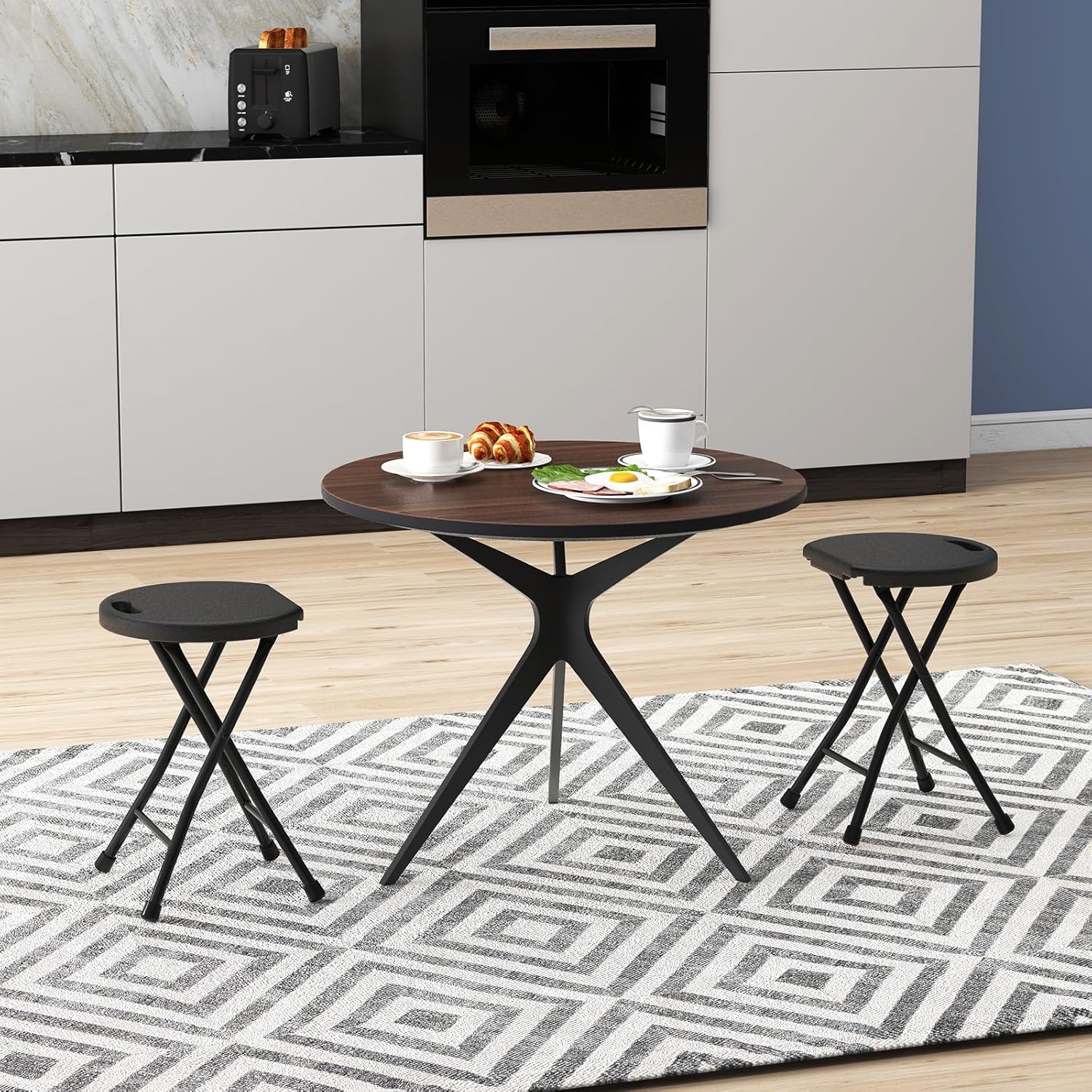 Giantex Juego de 2 taburetes plegables, taburetes de bar plegables redondos, paquete de 4 sillas plegables portátiles con asa, taburetes plegables