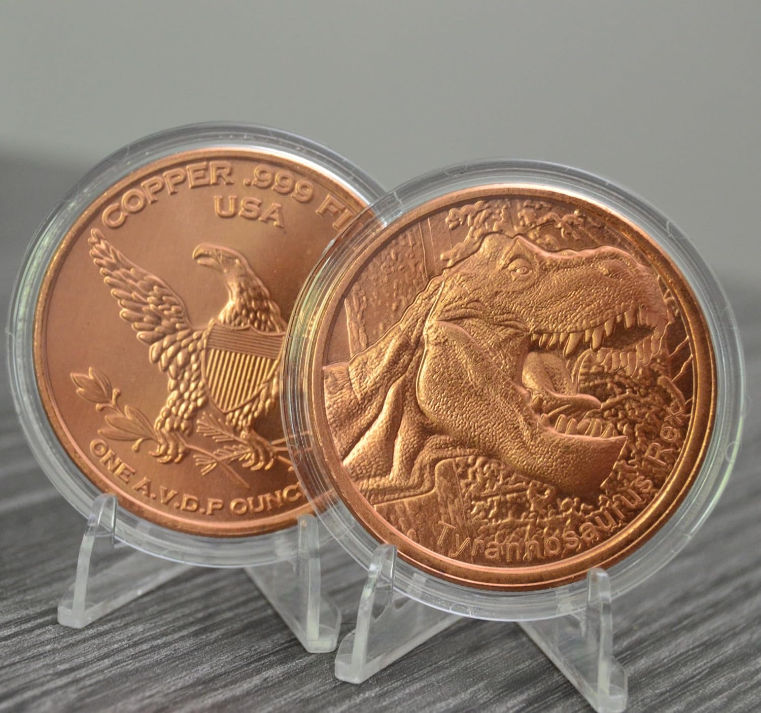 Roaring Tyrannosaurus Rex – Dinosaurio prehistórico  Moneda de desafío coleccionable redonda de cobre puro .999 de 1 oz en cápsula  COA por Heavenly