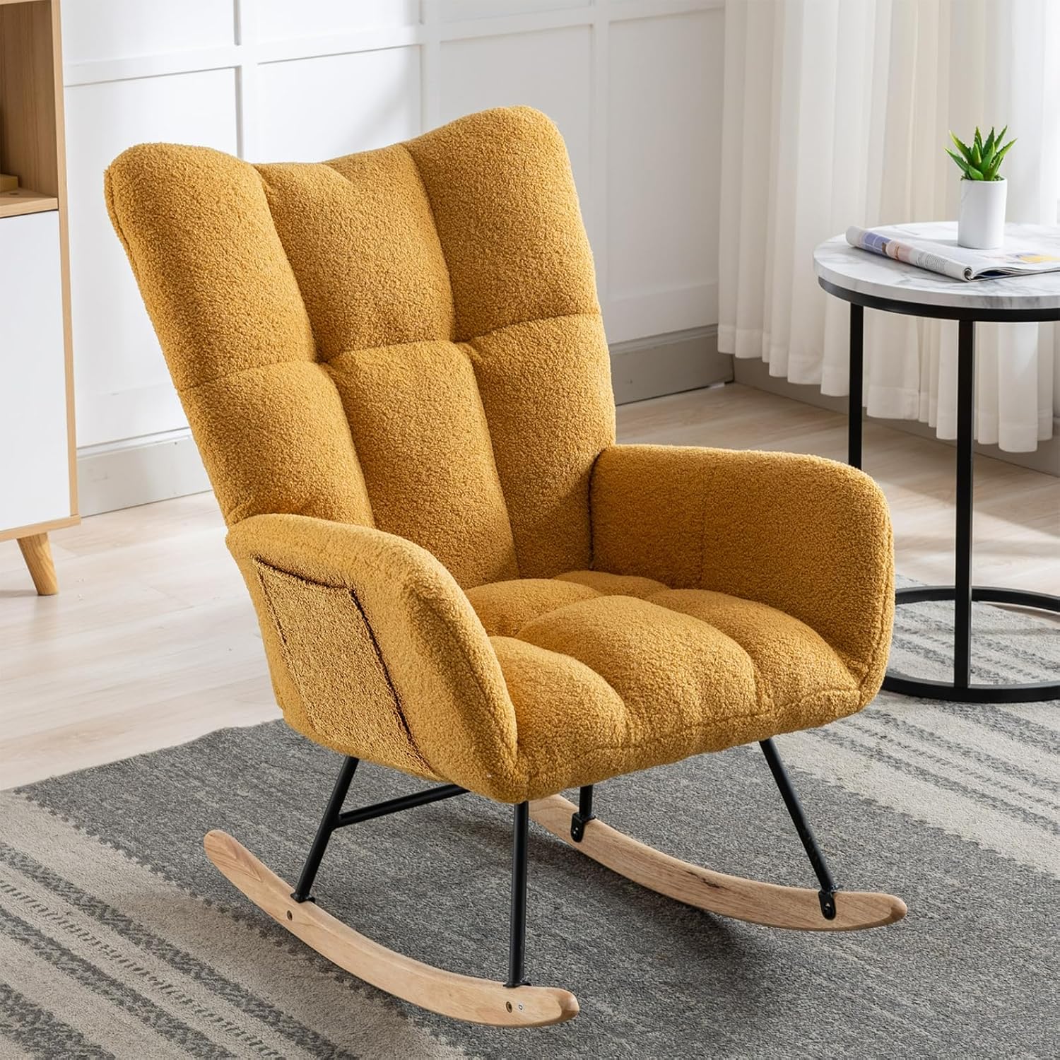 Mecedora de cúrcuma, mecedora tapizada de peluche suave, para habitación del bebé, con respaldo alto y reposabrazos, silla de lectura, mecedora
