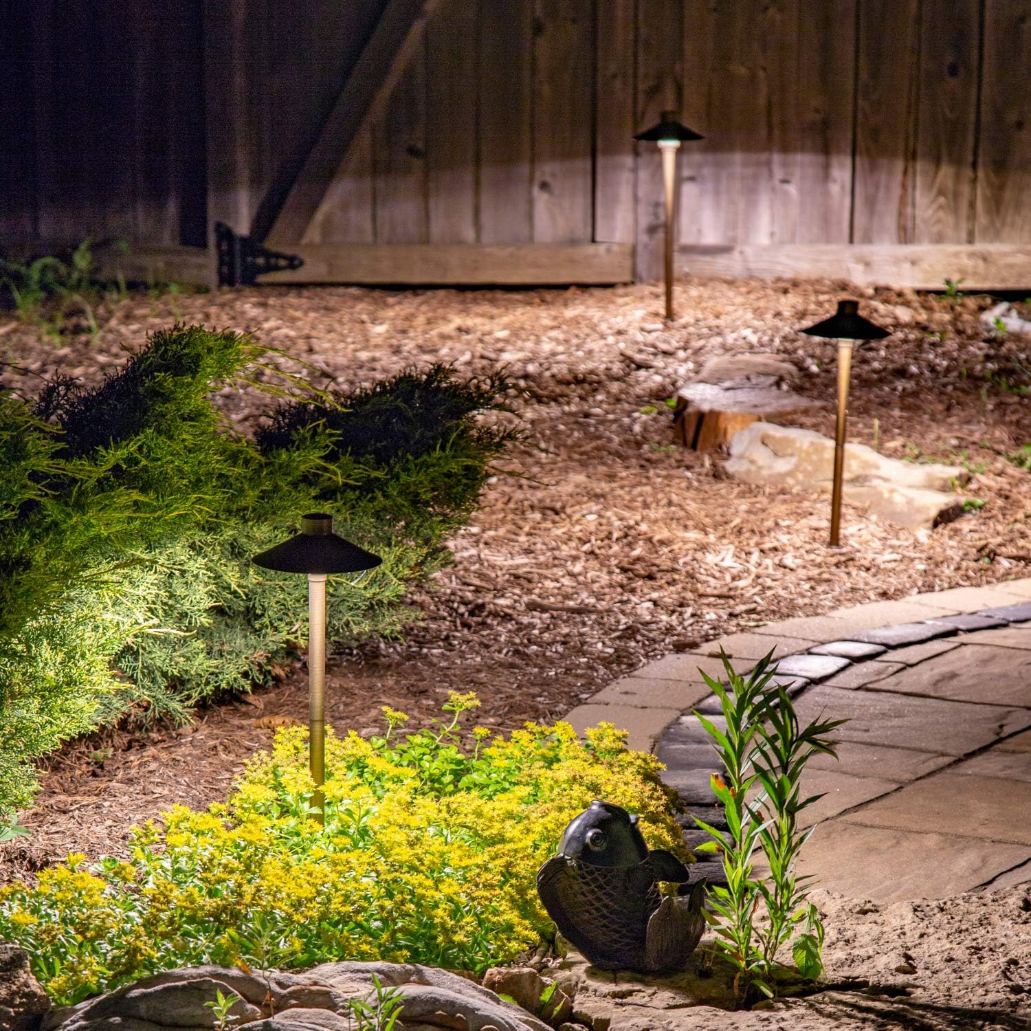Aquascape Luz LED de paisaje para camino y área, diseño superior de sombrero, latón duradero, acabado de bronce antiguo, 3 vatios, LVL de bajo