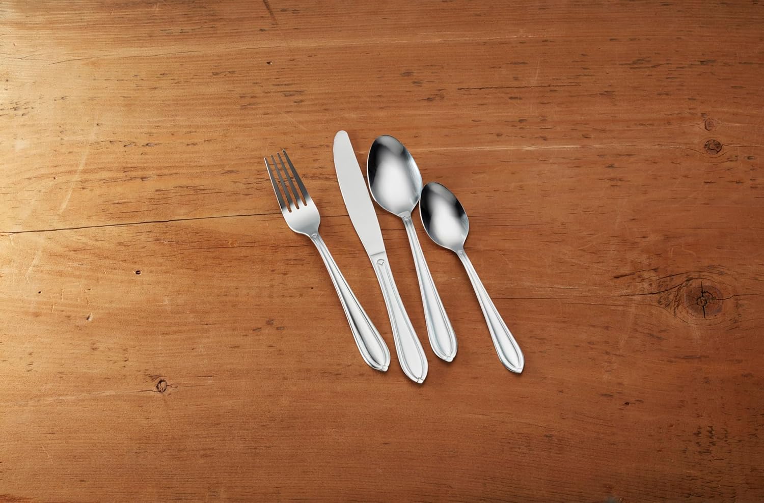 Hampton Forge Ginger Mirror – Juego de 16 piezas, 1.75 libras, metálico