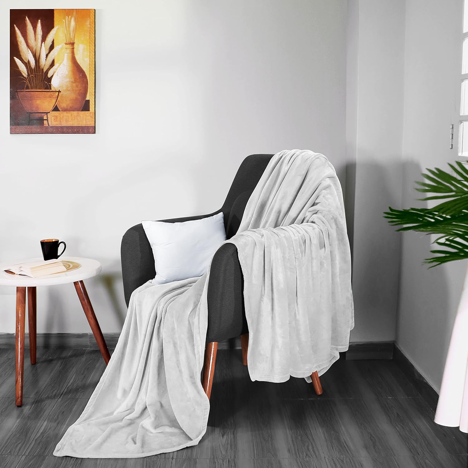 Utopia Bedding Manta de forro polar, tamaño XL, color blanco, 10.58 ozm, manta de lujo para sofá, cama, antiestática, mullida y suave, de microfibra