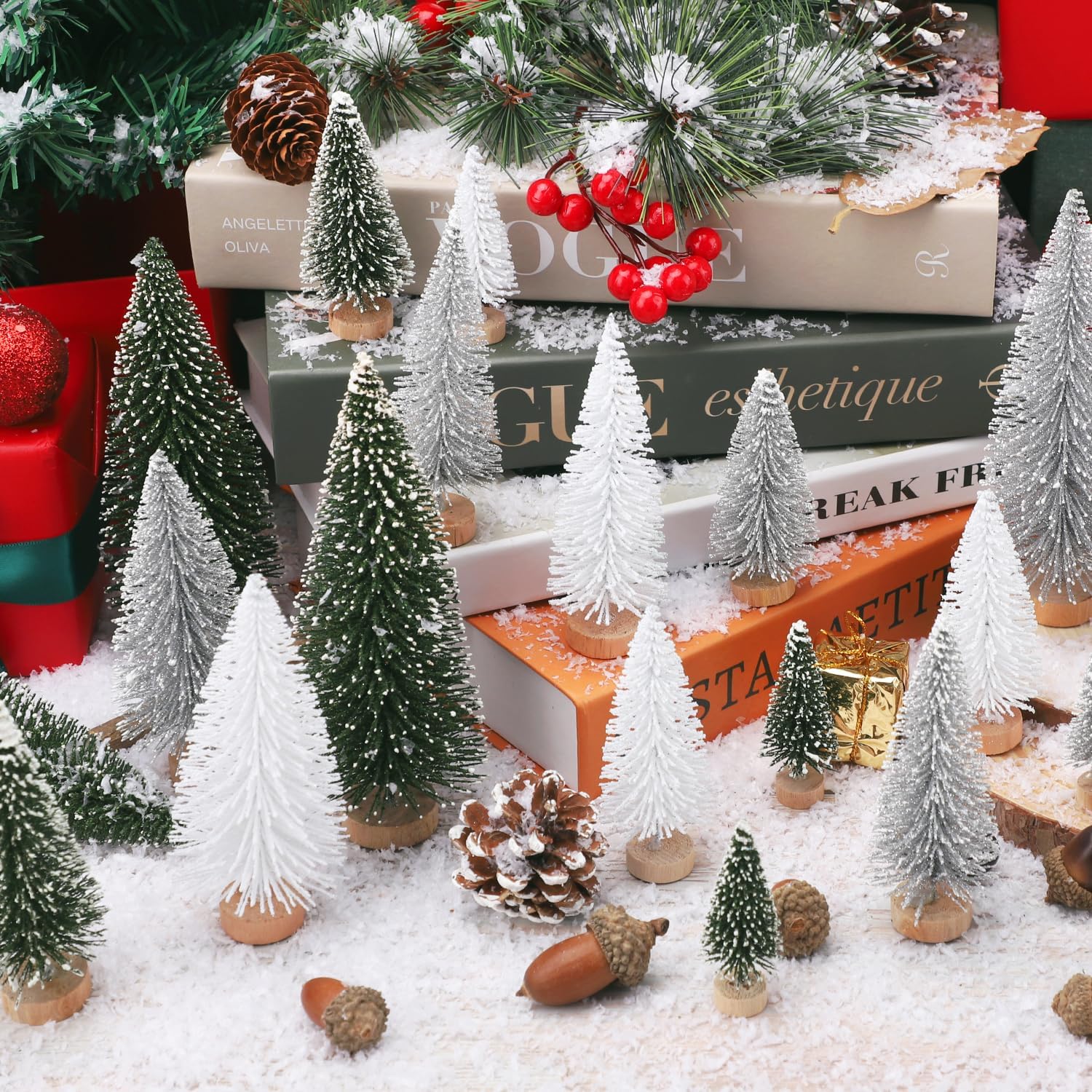 30 piezas de mini decoración de árbol de Navidad, árbol de Navidad artificial, 5 tamaños, mini árboles de escarcha de nieve de sisal con base de