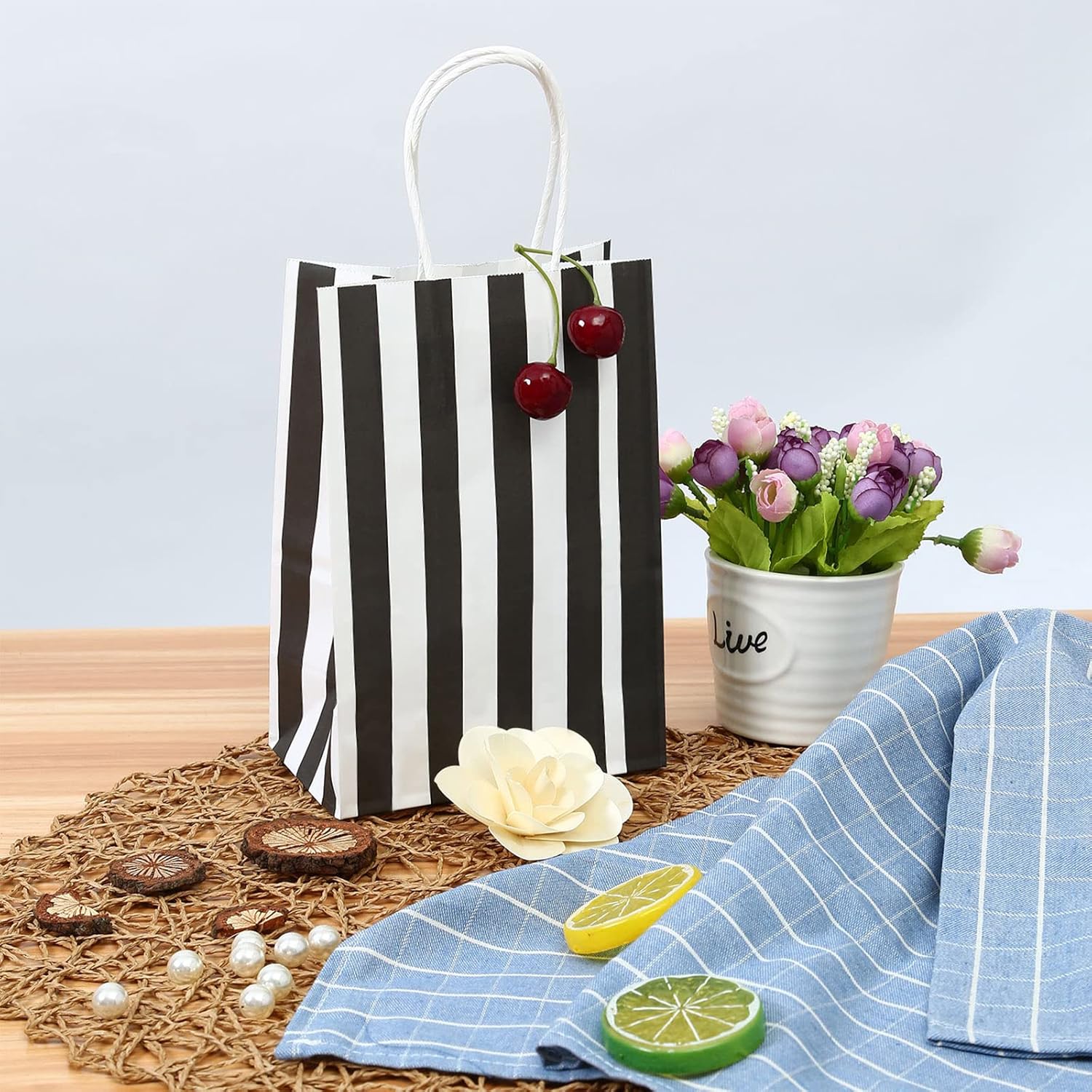 50 bolsas pequeñas a rayas negras de 5.25 x 3.25 x 8 pulgadas + 25 bolsas pequeñas de regalo de agradecimiento de 8.6 x 3.9 x 7 pulgadas