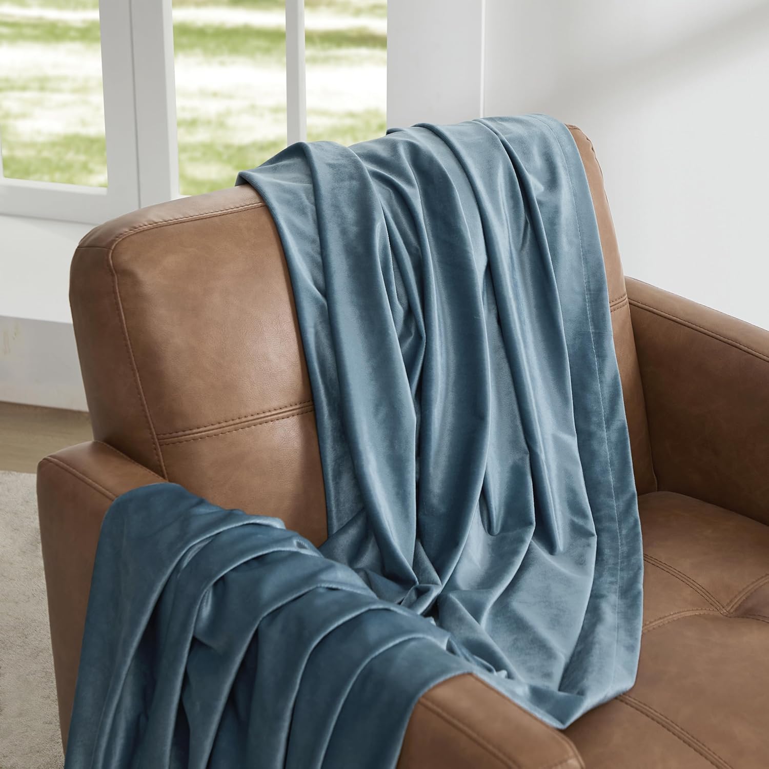 GIGIZAZA Cortinas de terciopelo 100% opacas de 96 pulgadas, 2 paneles, cortinas de ventana azul piedra con forro térmico de lujo para sala de estar,