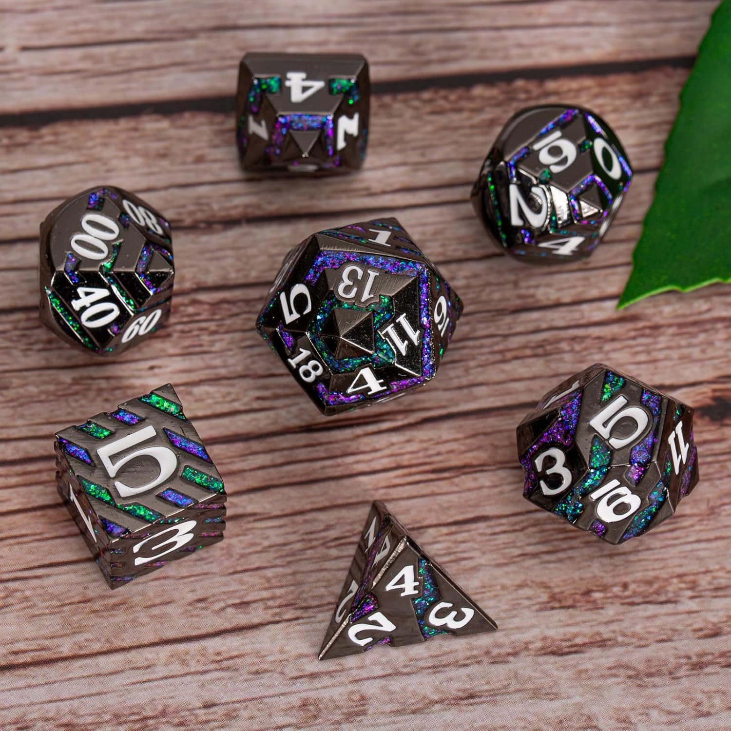 DND – Juego de dados de mazmorras y dragones d20, dados de rayas metálicas con funda de regalo, juegos de dados poliédricos para juegos de mesa,