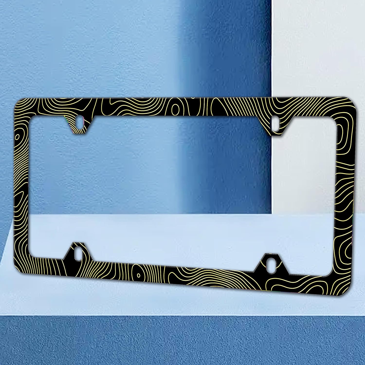 Marco de matrícula con mapa topográfico dorado, patrón de línea, soporte de accesorios de acero inoxidable con tornillos para mujeres y hombres, 6 x