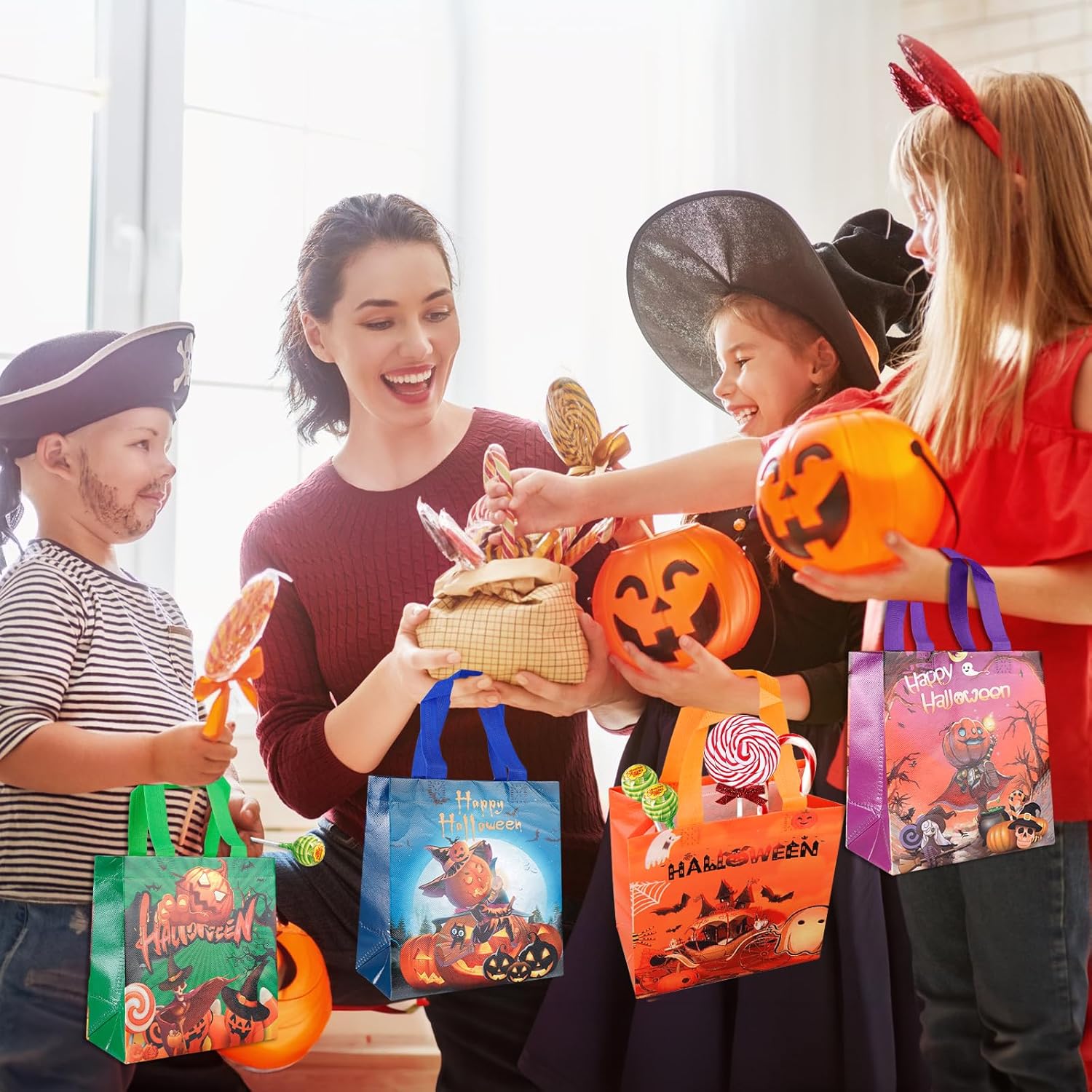 Bolsas de Halloween para dulce o truco, 4 bolsas pequeñas de Halloween con asas, bolsas multifuncionales no tejidas para envolver regalos, dulce o
