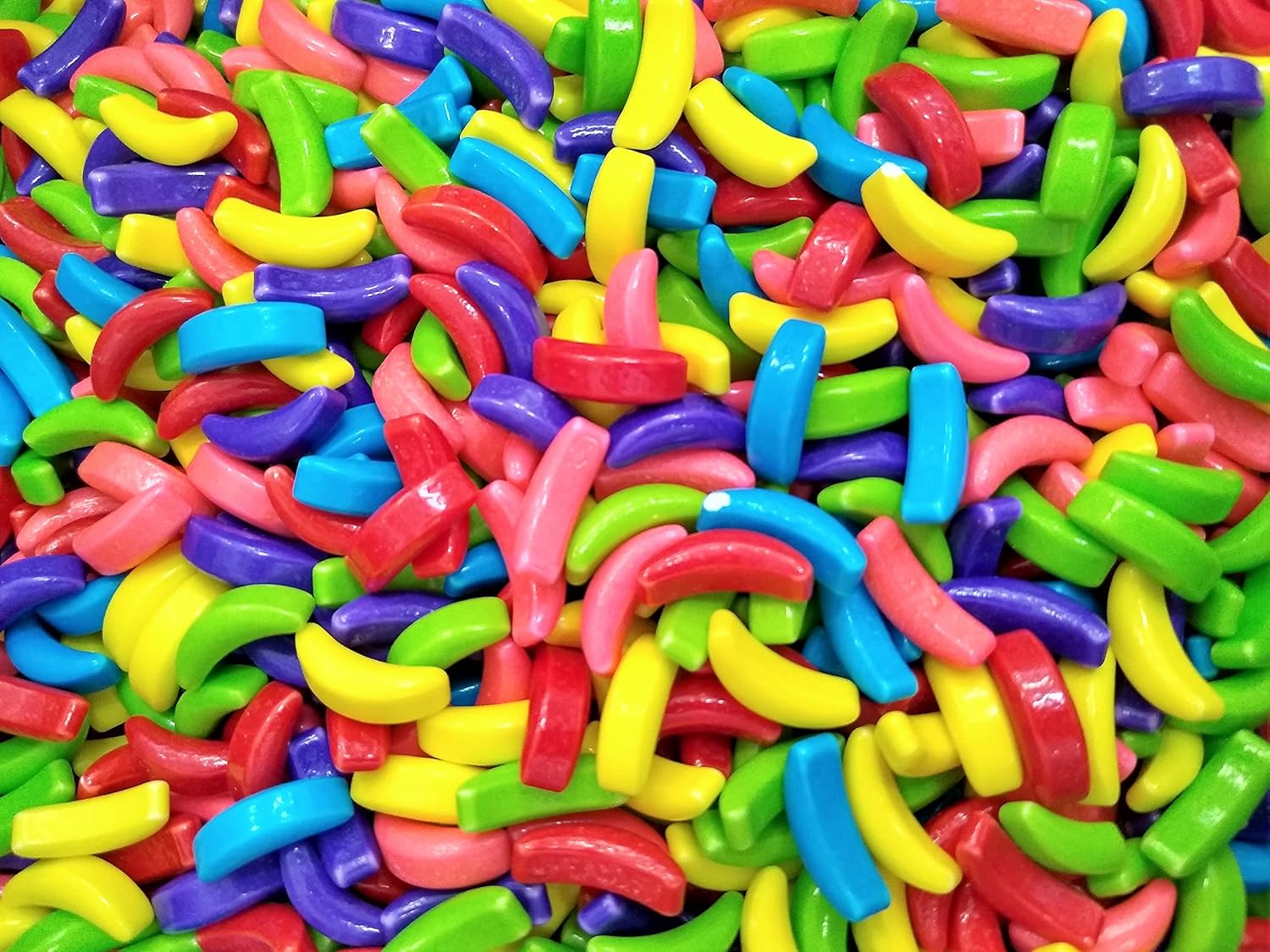 Crazy Bananas  1.5 libras de dulces dulces dulces multicolor surtidos en forma de plátano