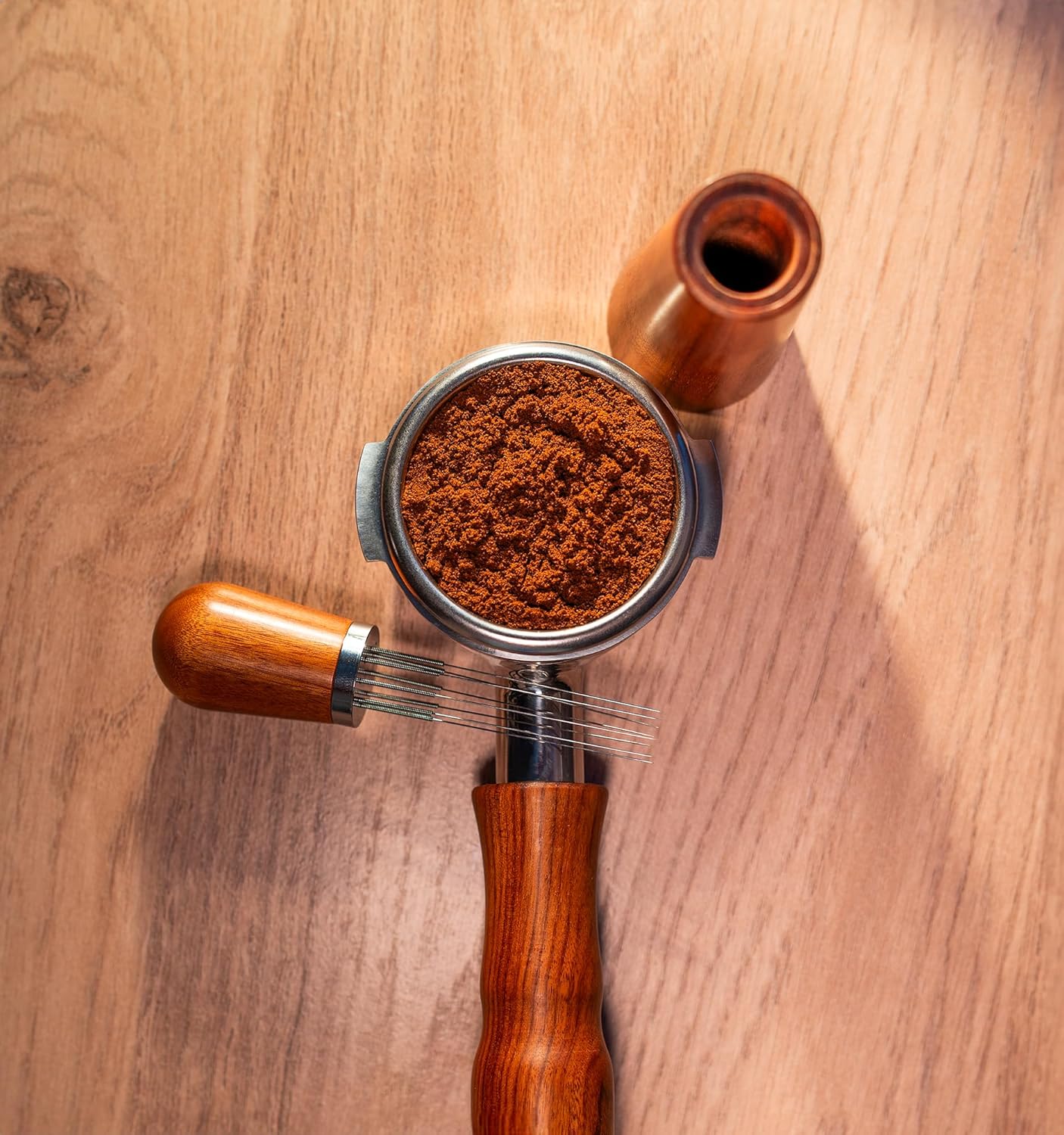 WDT Tool Espresso – Agitador de café espresso profesional – Acero inoxidable 8 agujas 0.014 in – Mango de madera natural tipo aguja – Soporte de