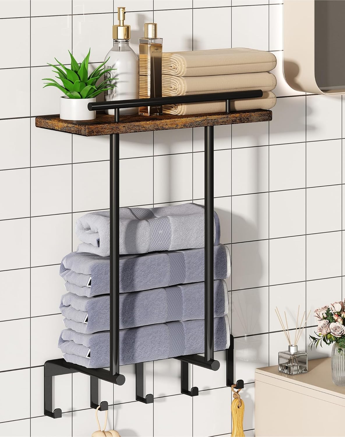 Godboat Toalleros para baño, toallero con estante de madera, 5 ganchos organizadores de baño y almacenamiento cerca del calentador de toallas,